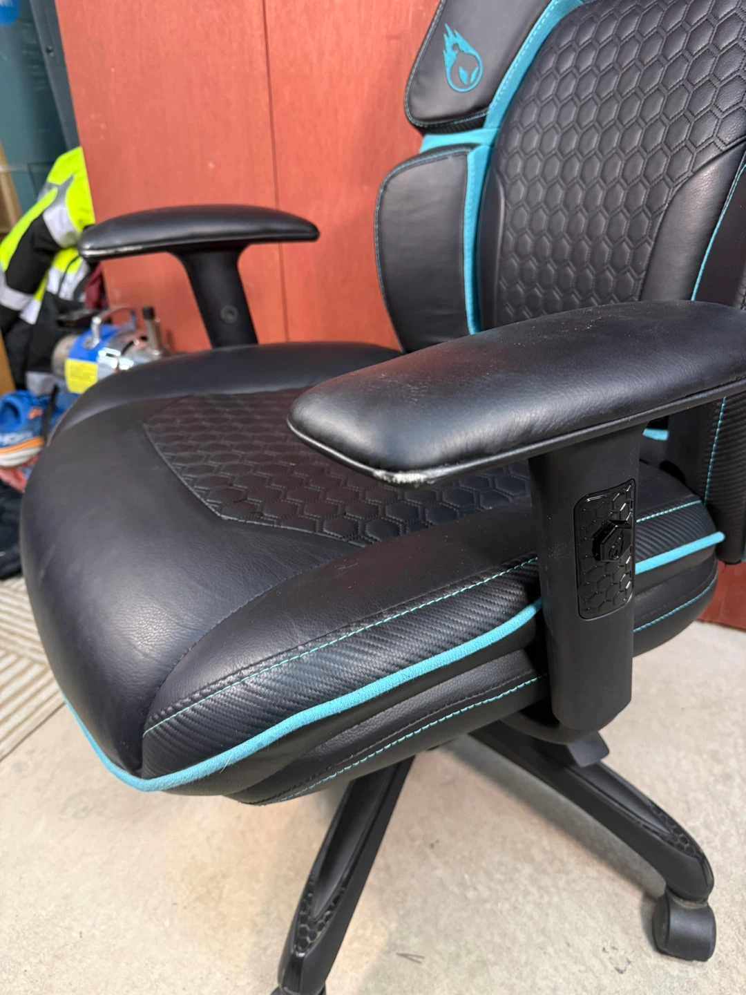 DPS Centurion Gaming Chair with Adjustable Headrest Black/Blue - photo 5