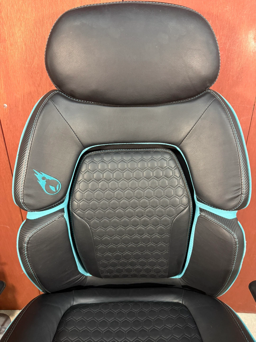 DPS Centurion Gaming Chair with Adjustable Headrest Black/Blue - photo 3