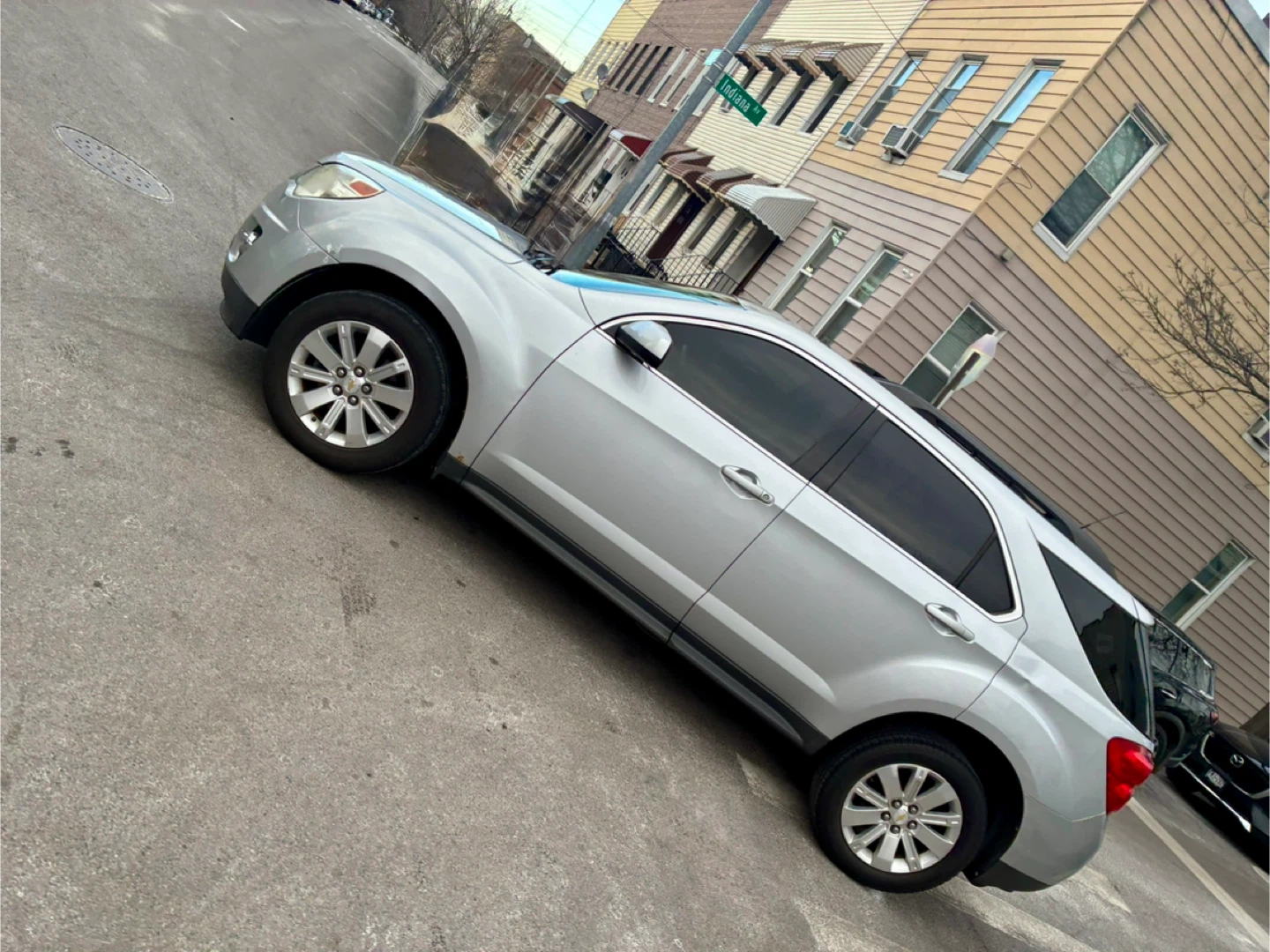 Silver Chevrolet Equinox SUV - photo 5