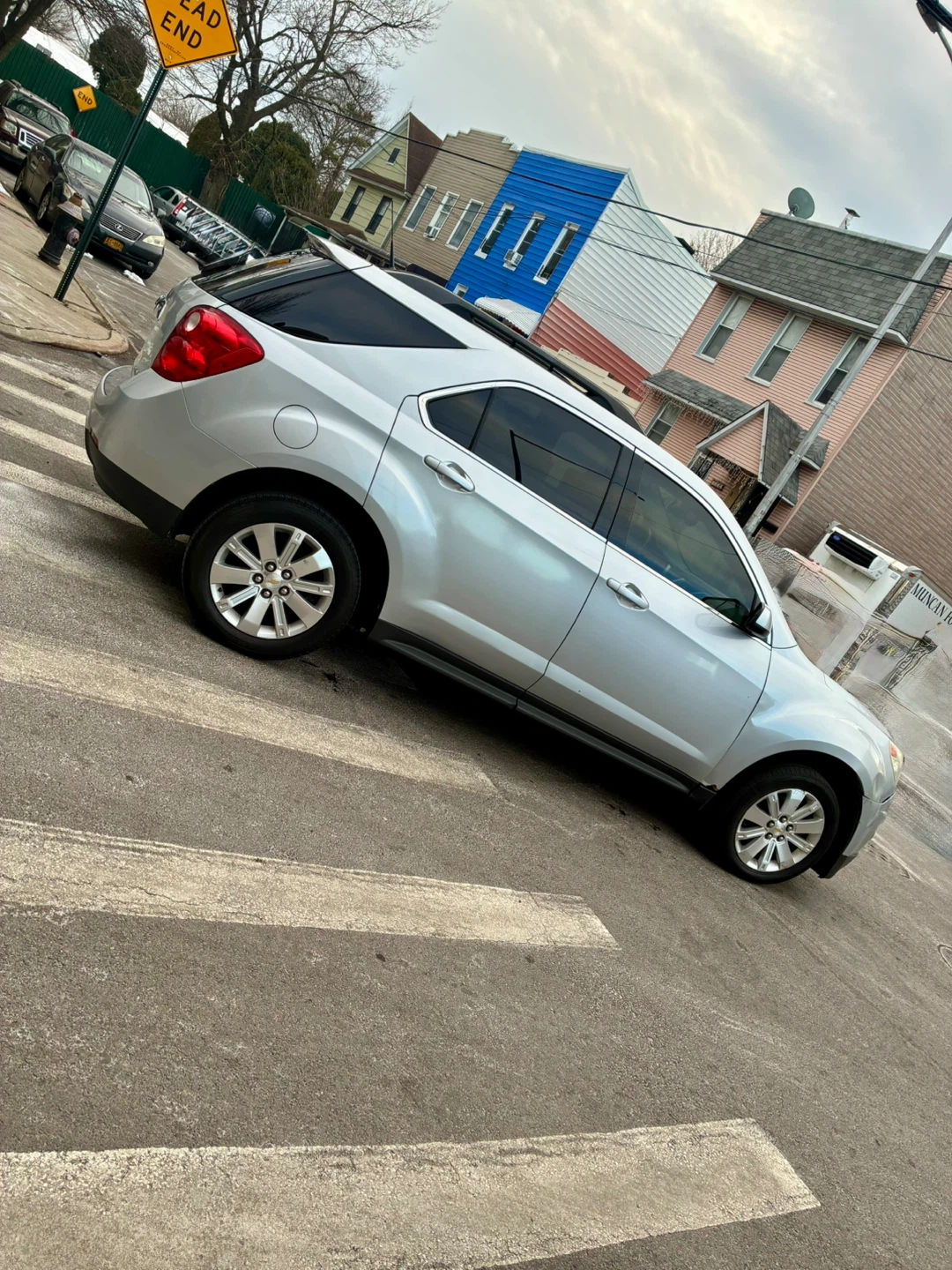 Silver Chevrolet Equinox SUV - photo 3