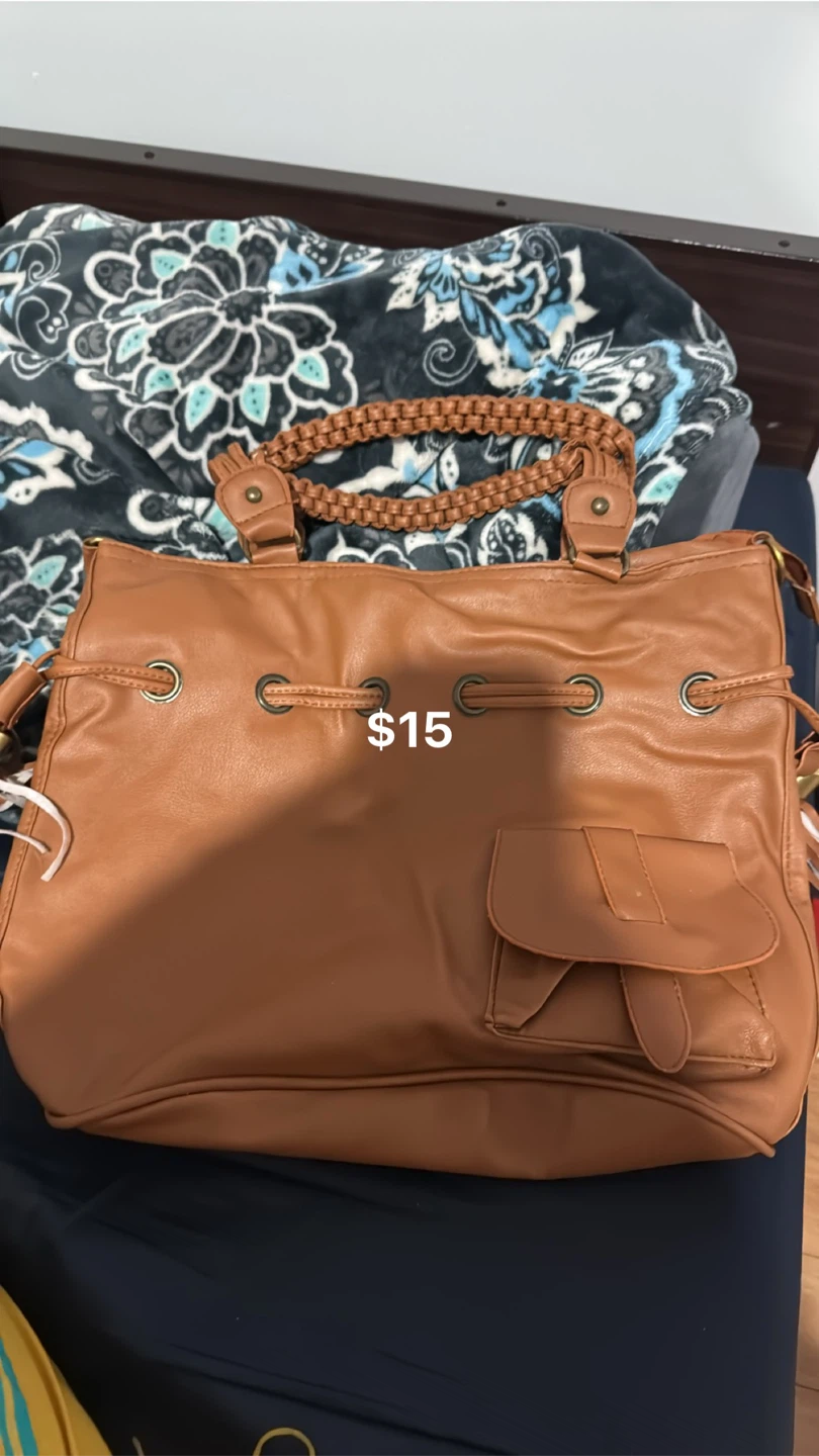 Guess Monogram Shoulder Bag - photo 3