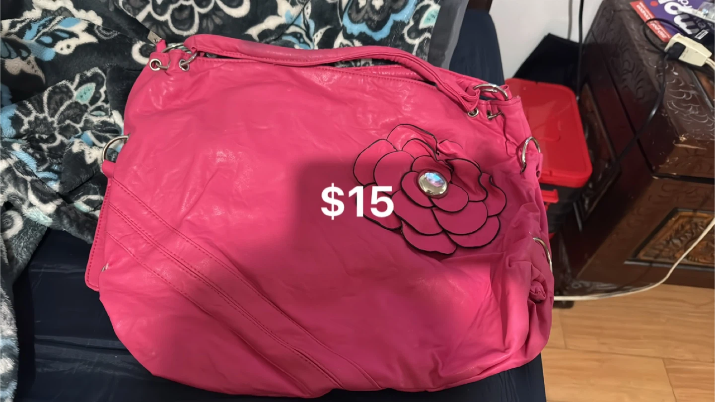 Guess Monogram Shoulder Bag - photo 4