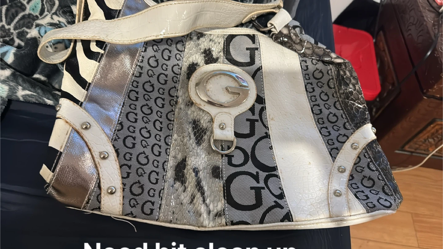 Guess Monogram Shoulder Bag - photo 5