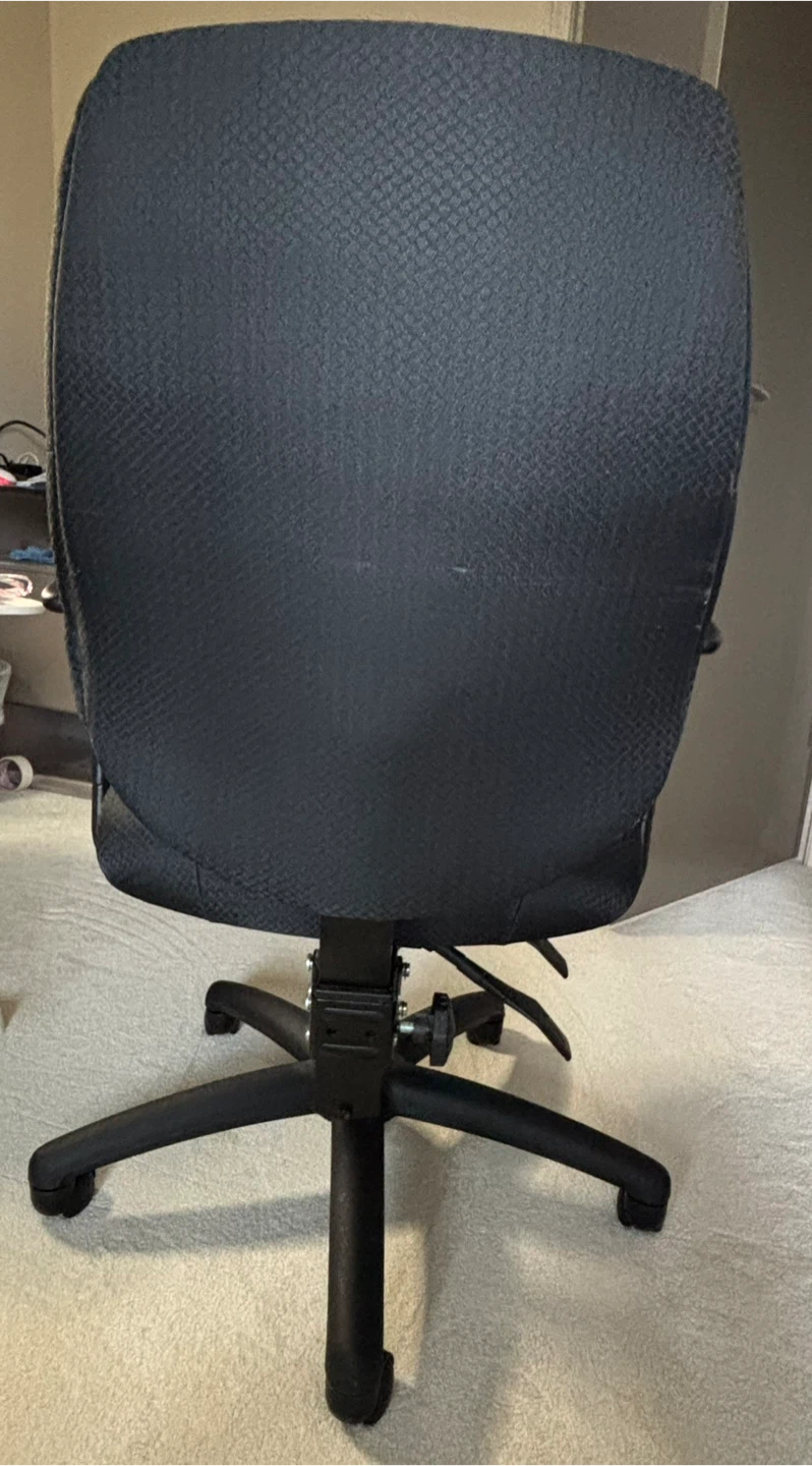 Black Office Chair - photo 4