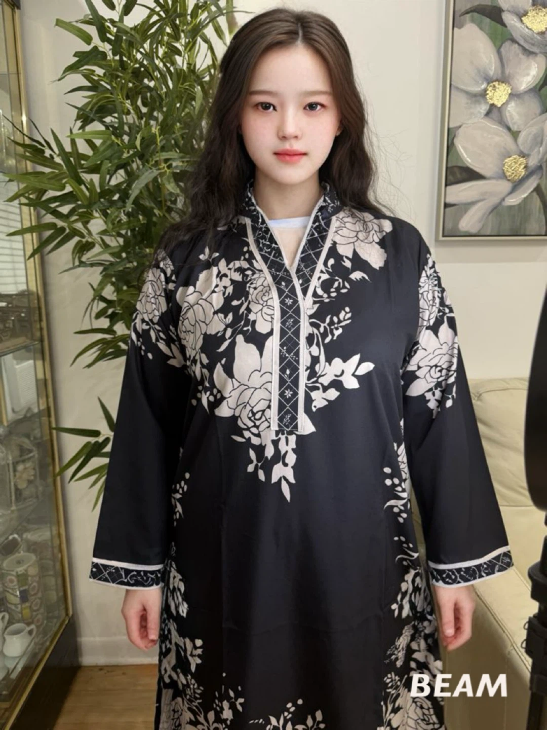 Black and White Floral Print Kurti and Pants Set - Size 42