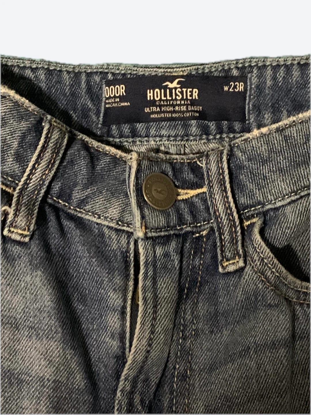 Hollister Ultra High-Rise Baggy Jeans - Women's Size 23R - photo 4