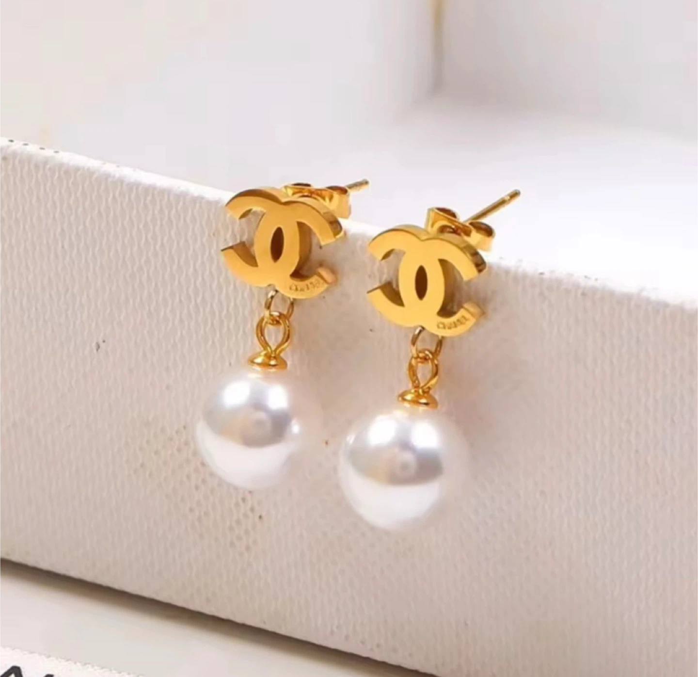 Chanel Pearl Drop Earrings - photo 3