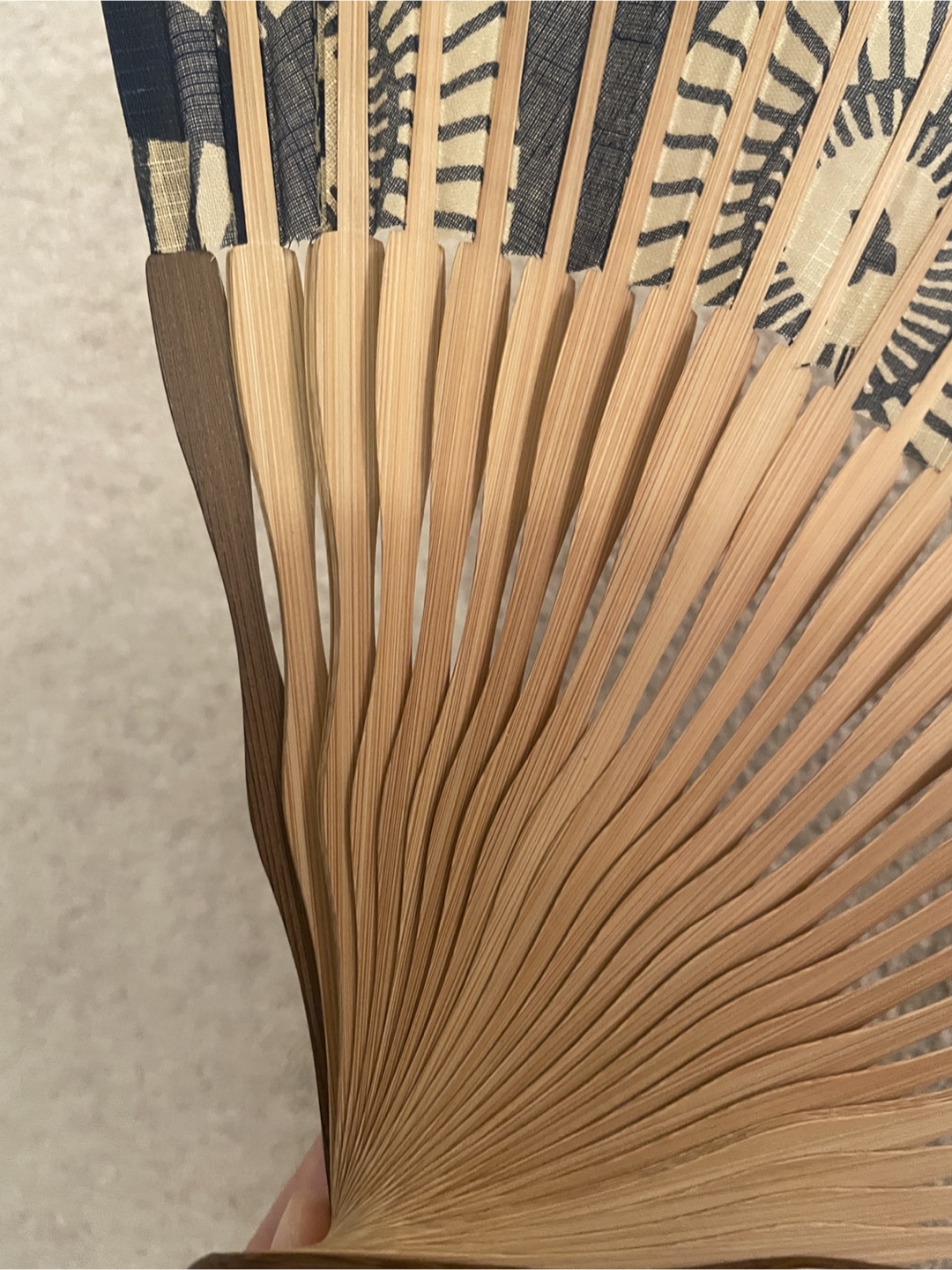 Handheld Folding Fan - Wooden Handle, Decorative Pattern - photo 5