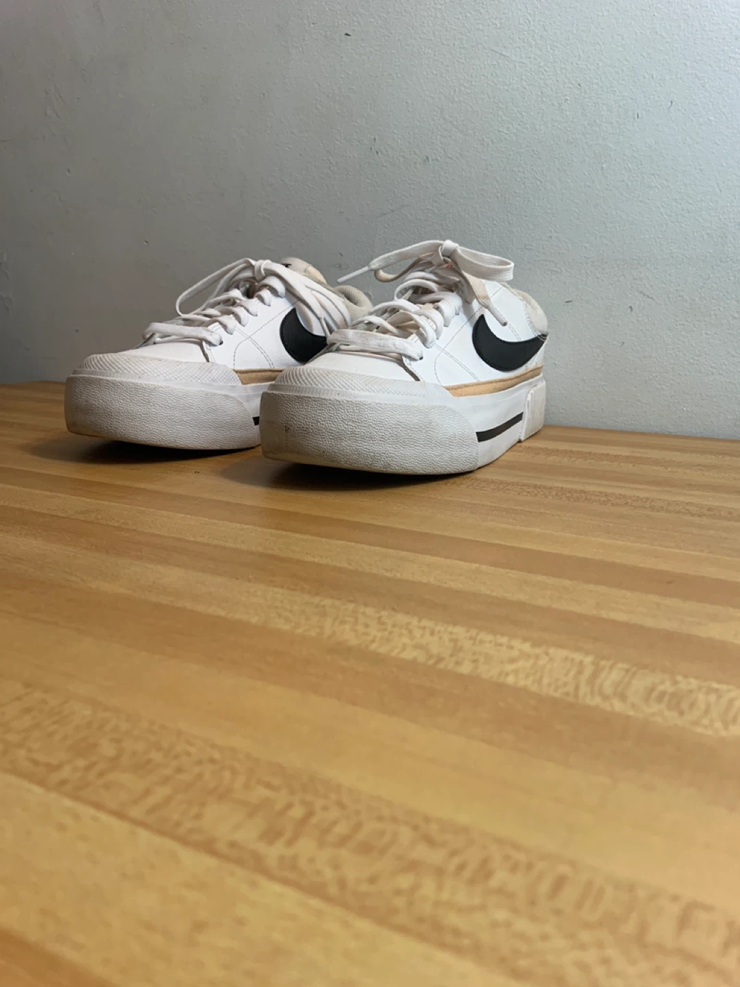Nike Court Legacy Lift Women’s Sneakers White Black Hemp Size 7 - photo 2
