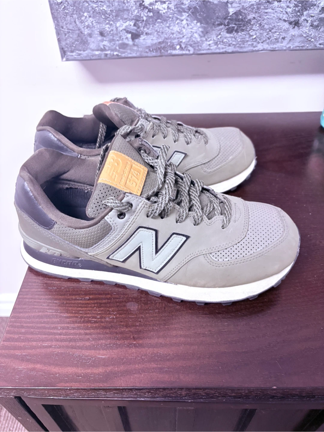 New Balance 574 (Leather and suede)