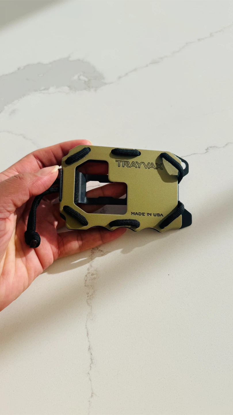 Trayvax Wallet like brand new retail 80+tex