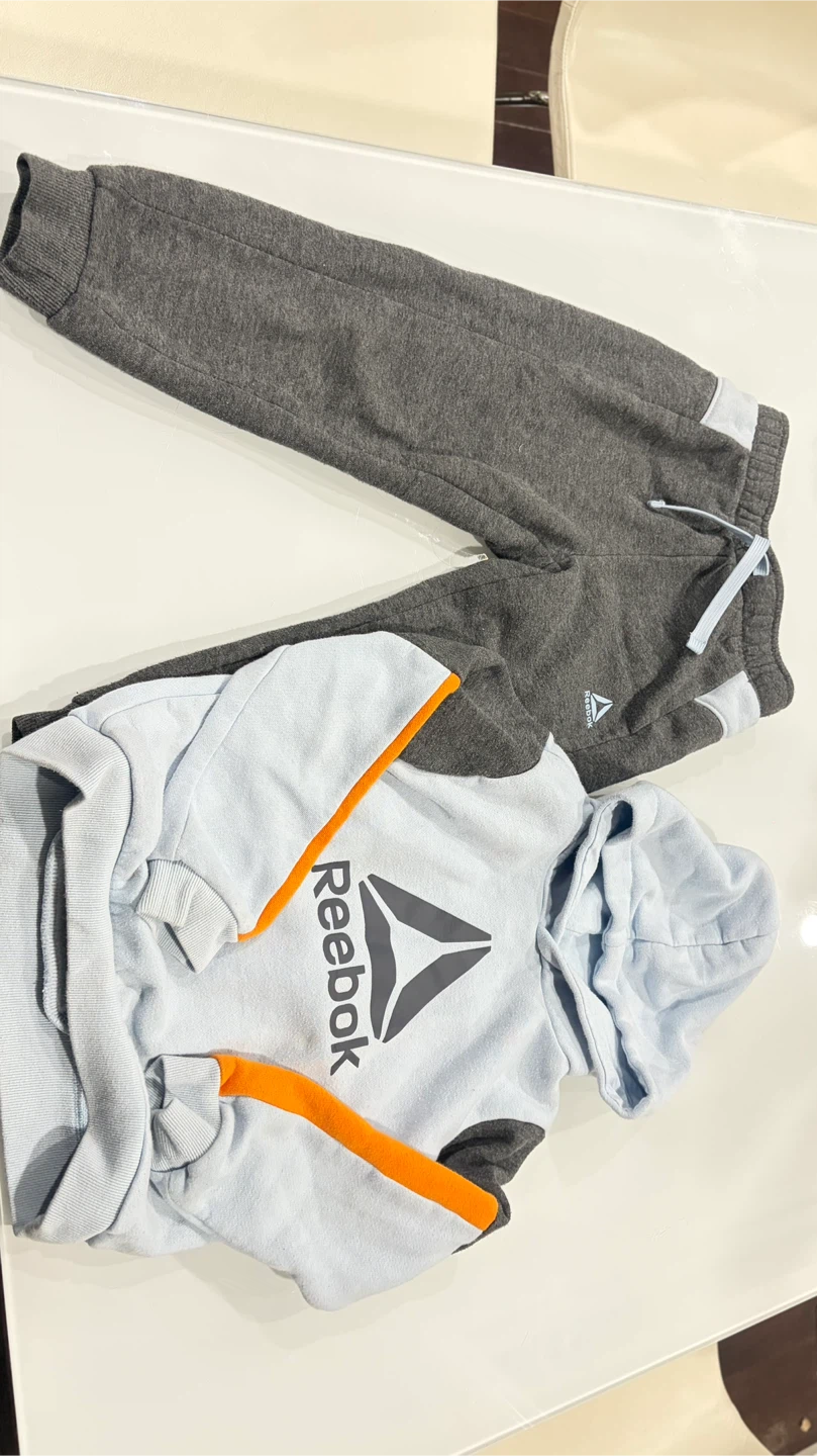 Reebok Toddler Hoodie and Pants Set Size 4T