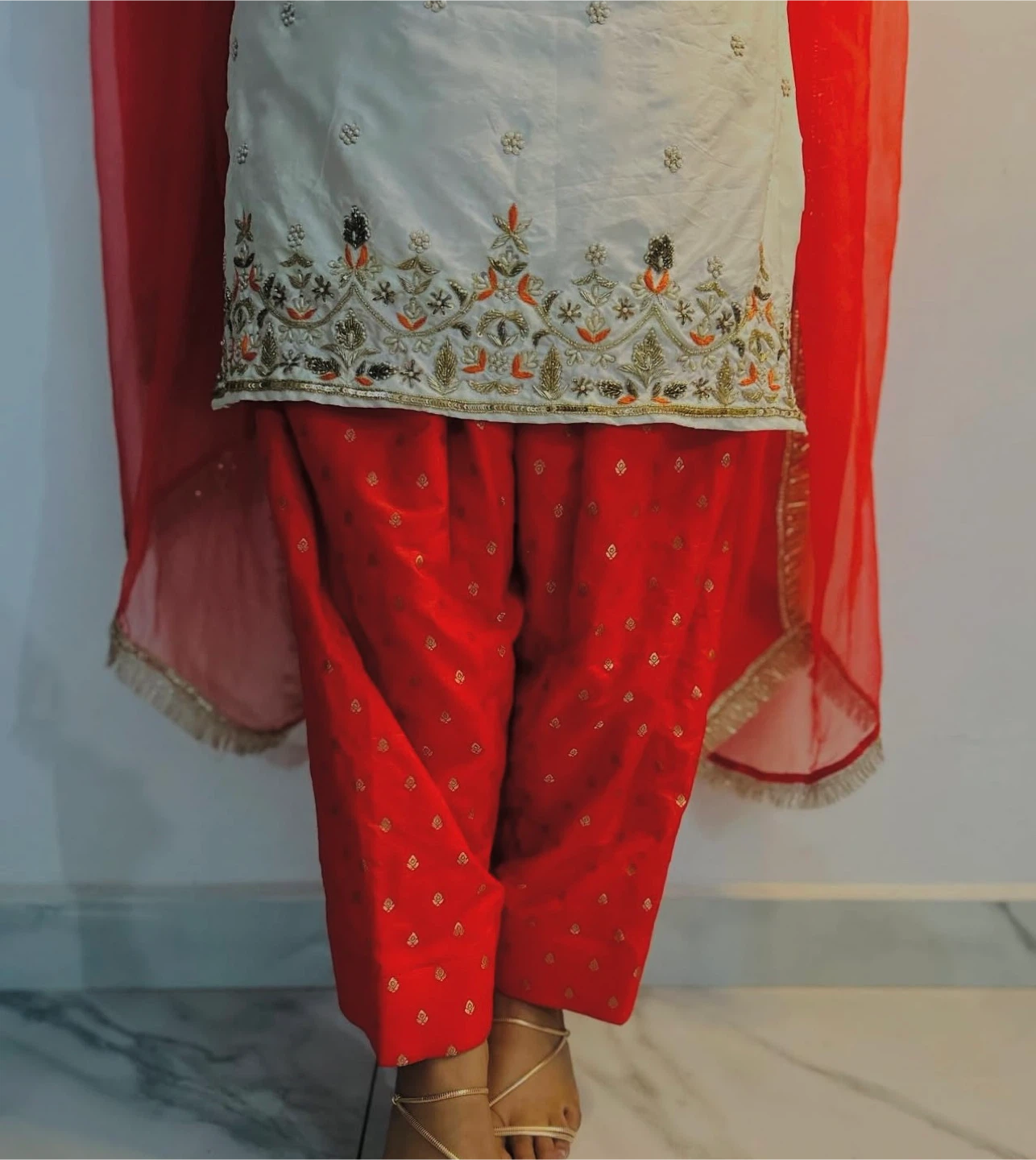 Purple Embroidered Kurti and Pants Set with Dupatta - photo 2