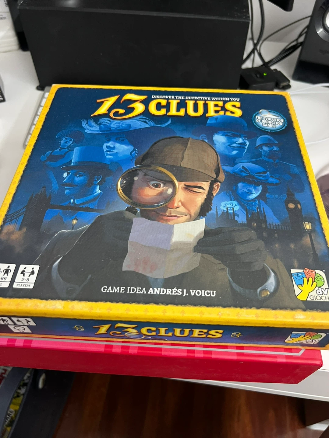 13 Clues Board Game