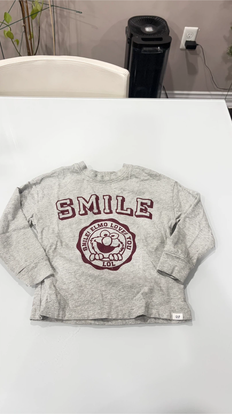 Gap Baby Sesame Street Elmo "SMILE" Long Sleeve Shirt - 4 Years