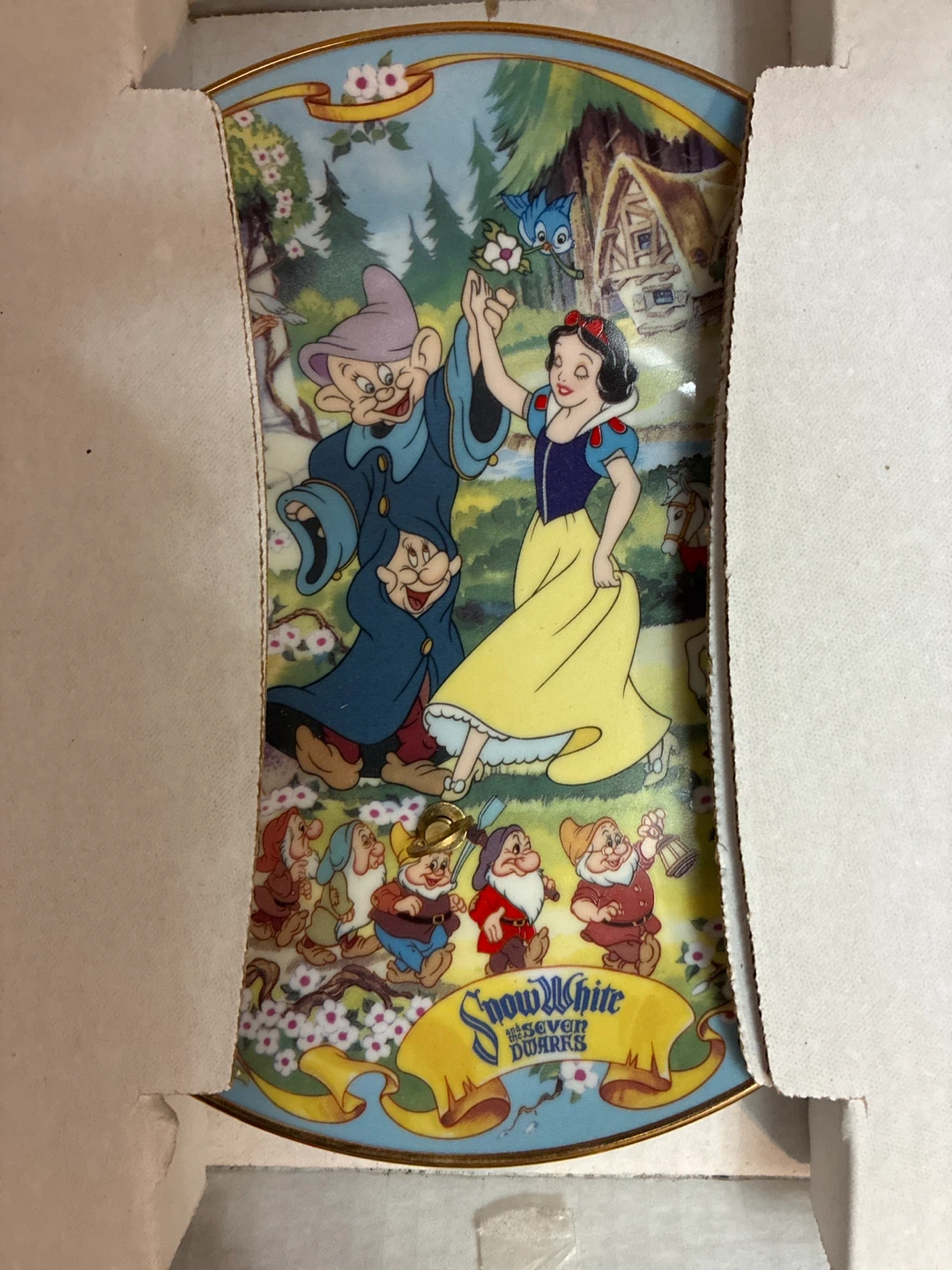 Vintage Disney "The Fairest One of All" Snow White Premier Plate - photo 2