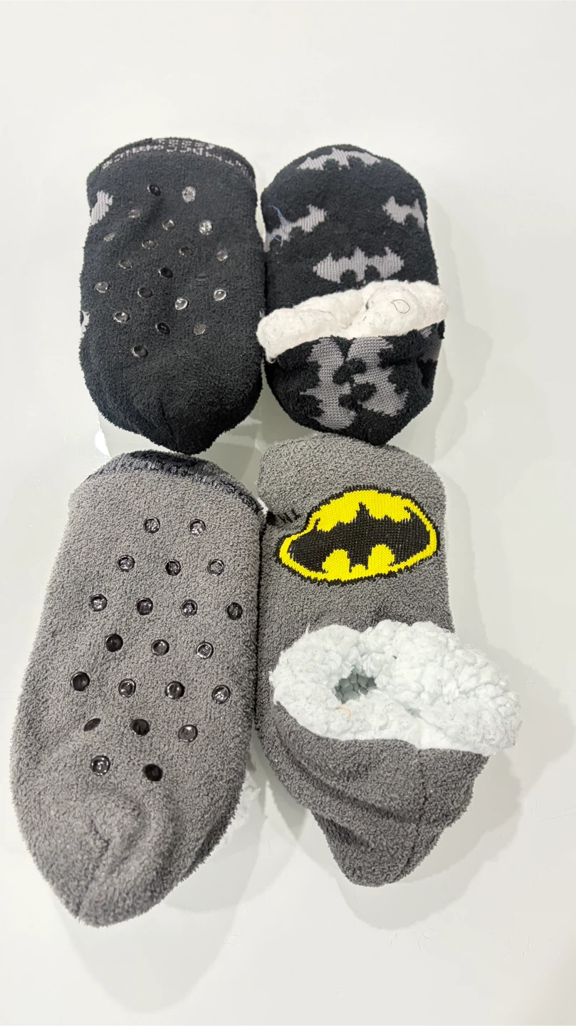 Batman Fleece Slippers - 4 Pairs - photo 2