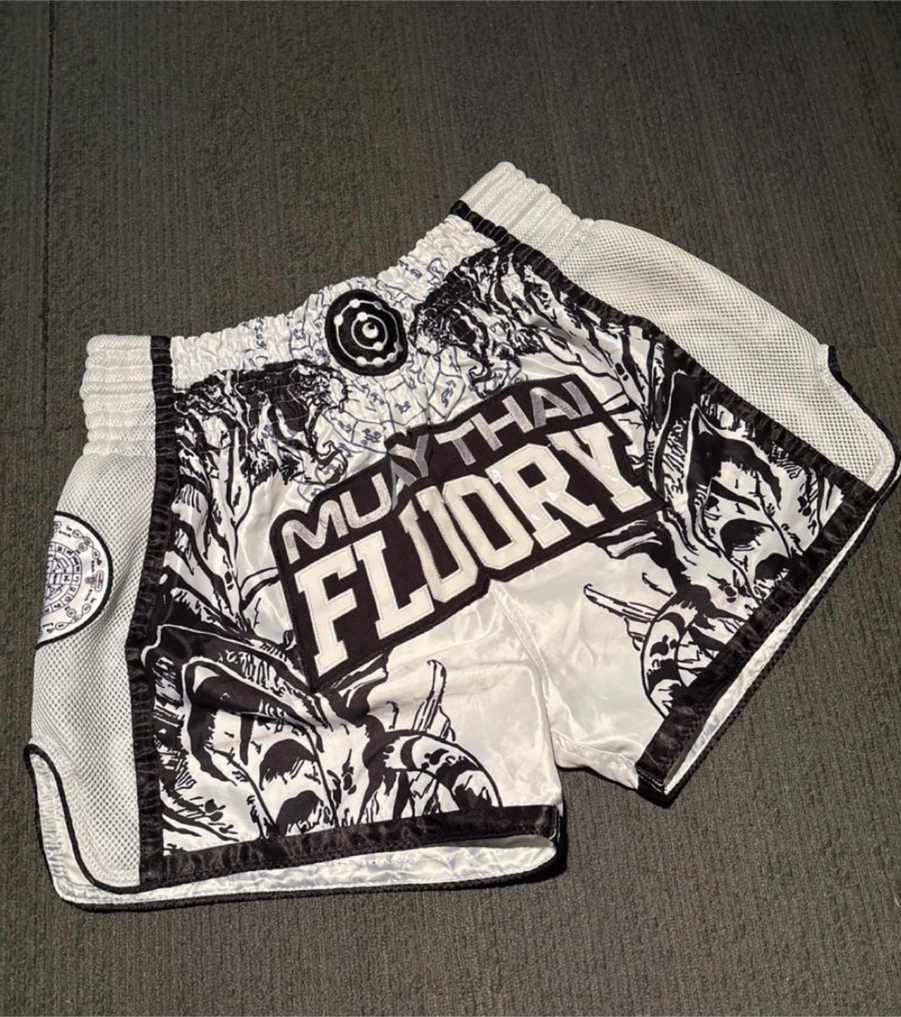 Brand new Men’s Fluory Muay Thai Shorts szXL