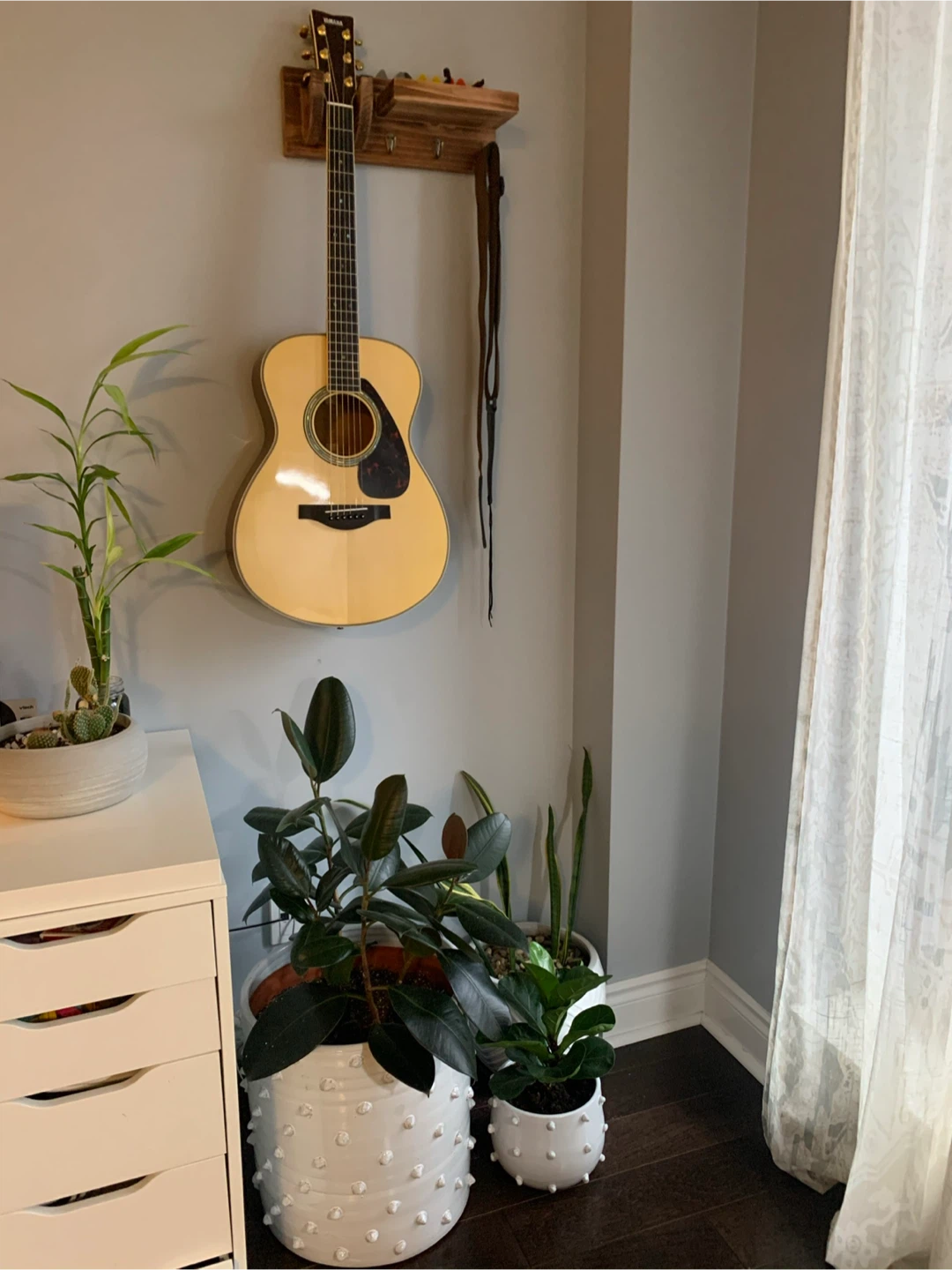 XL White Ceramic Planter - photo 2