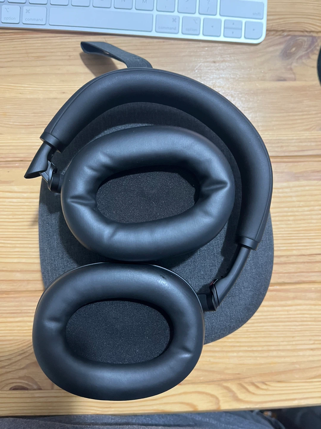 Sony WH-1000XM6 Headphones - photo 2