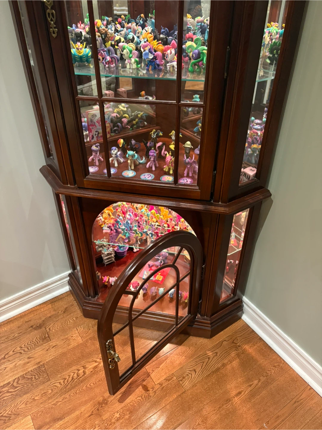 Corner Curio Display Cabinet - photo 4