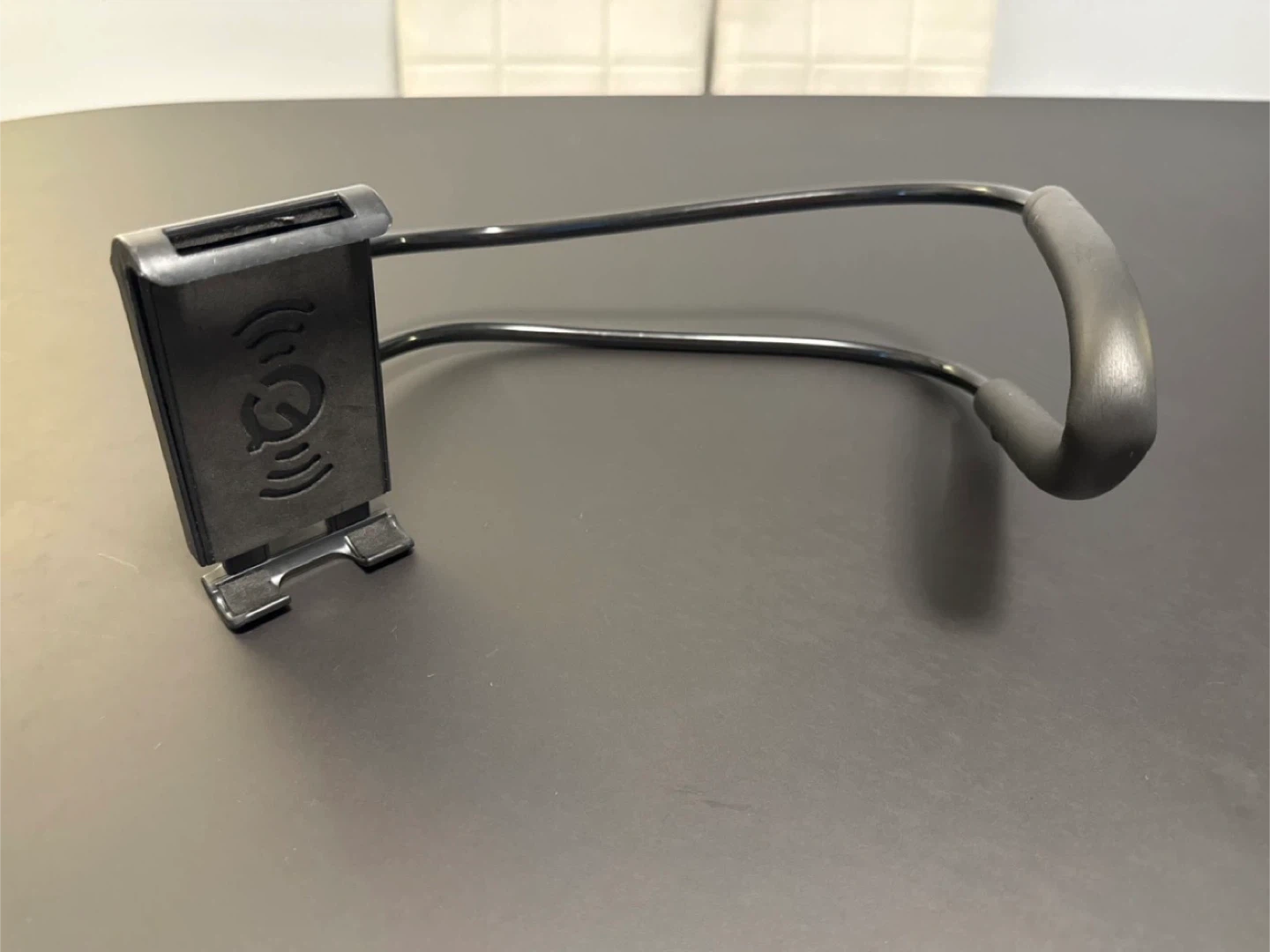 Hands-Free Lazy Neck Phone Holder Mount - photo 2