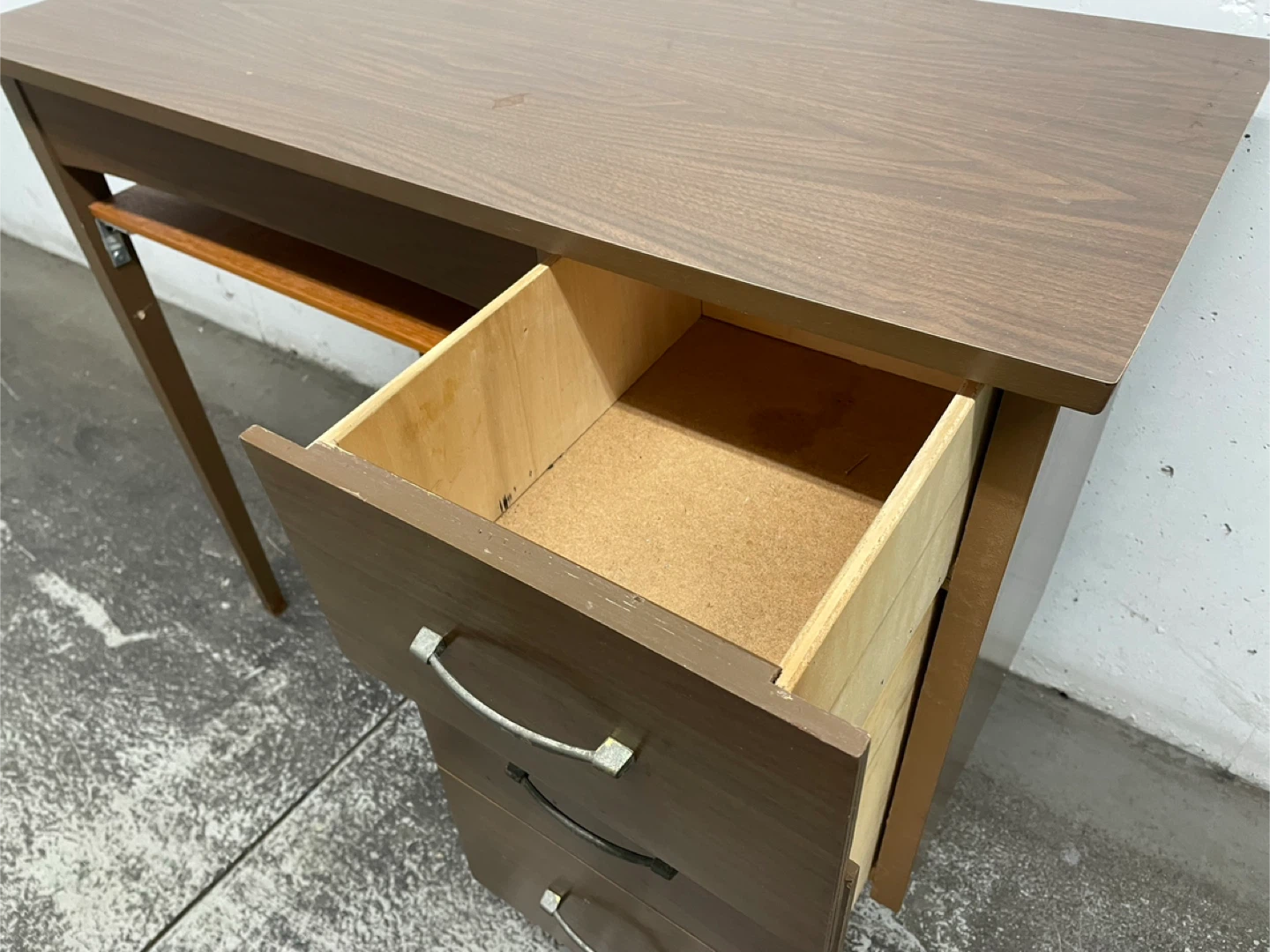 Mid Century Modern Writing Desk with Drawers - photo 5
