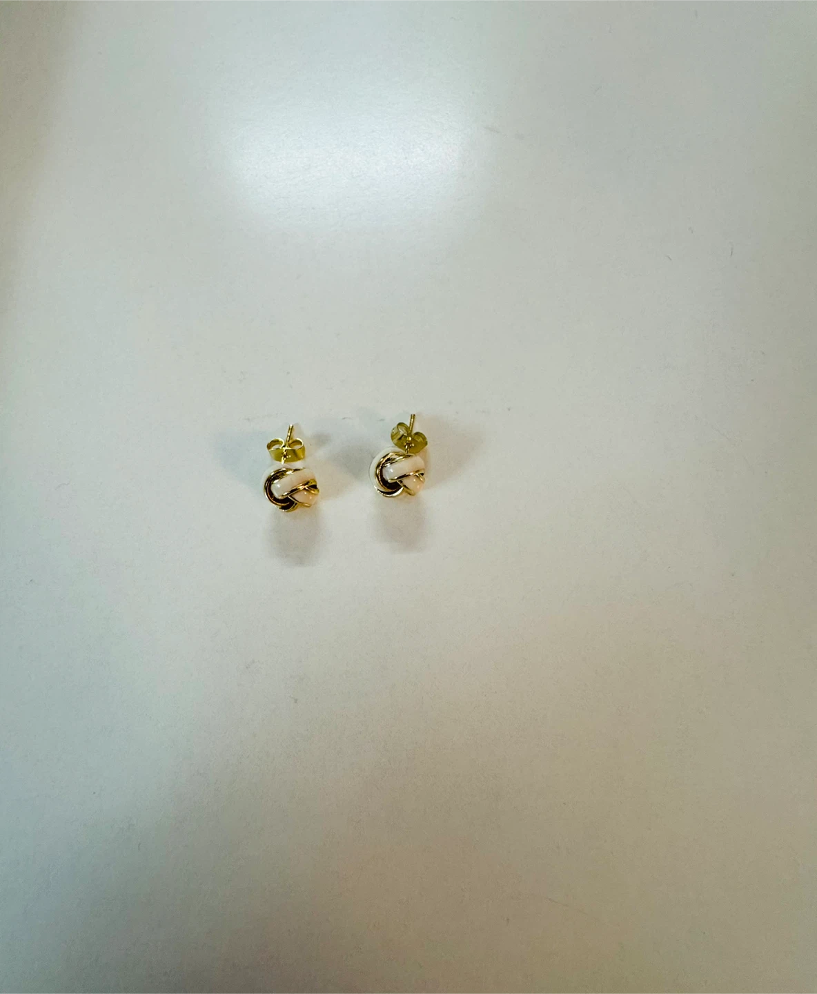 Ivory Enameled 14K Plated Knot Stud Earrings! - photo 3