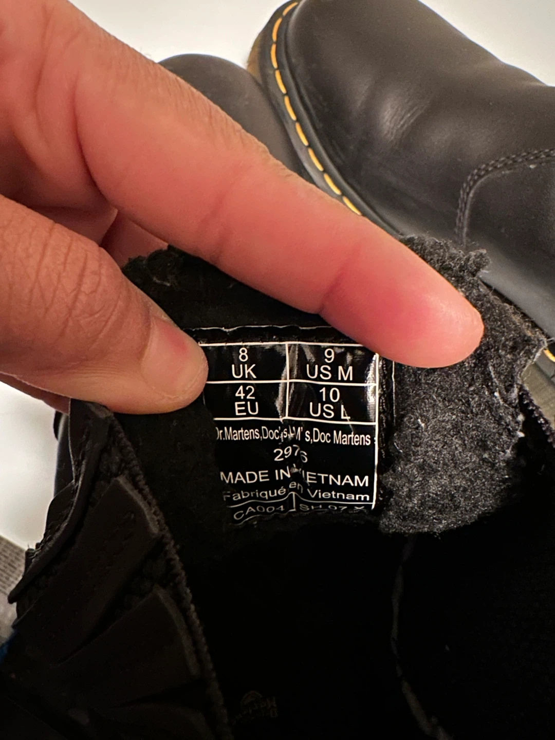 Dr. Martens Black Leather Chelsea boots 2976 - photo 2