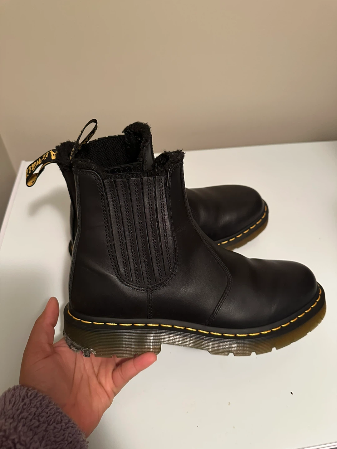 Dr. Martens Black Leather Chelsea boots 2976