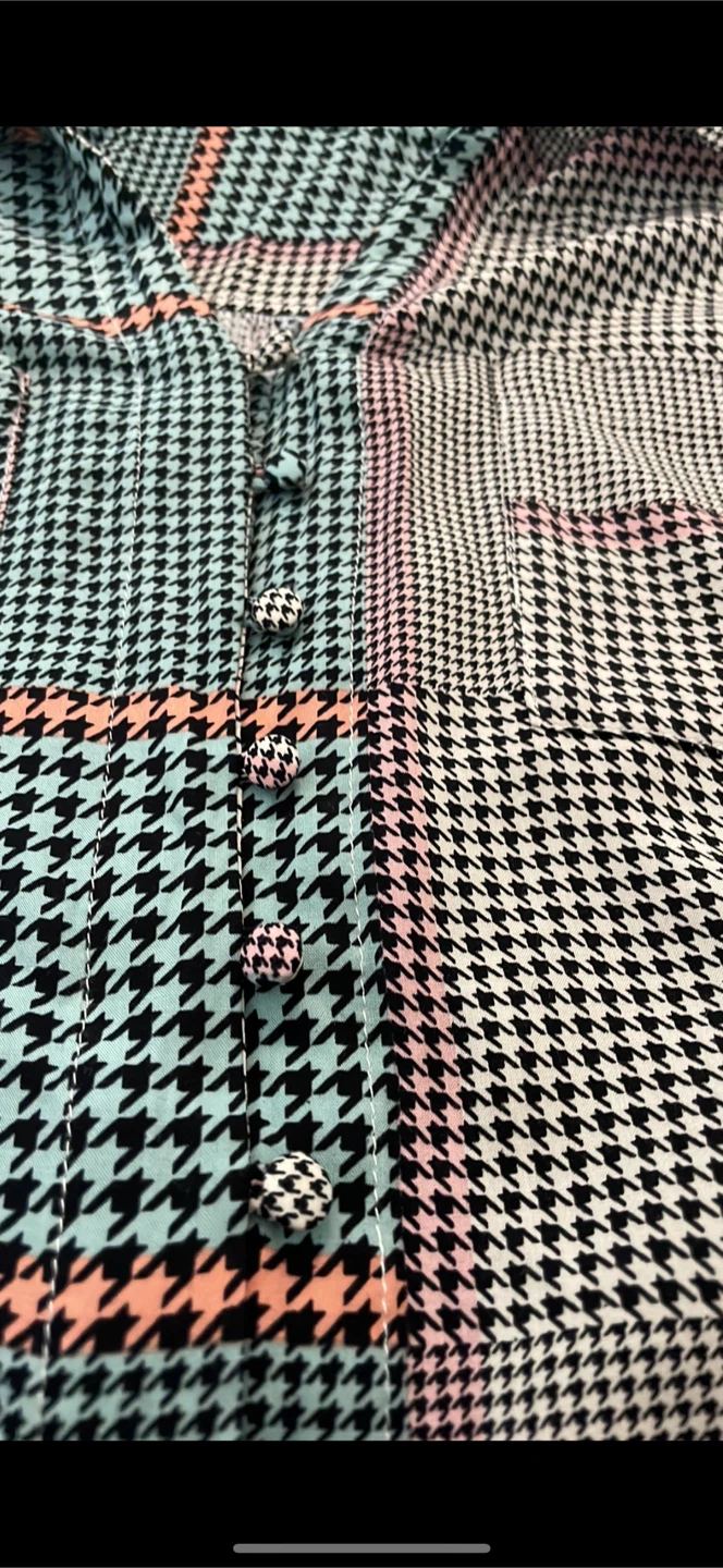 Plaid Button-Up Shirt size S - photo 4