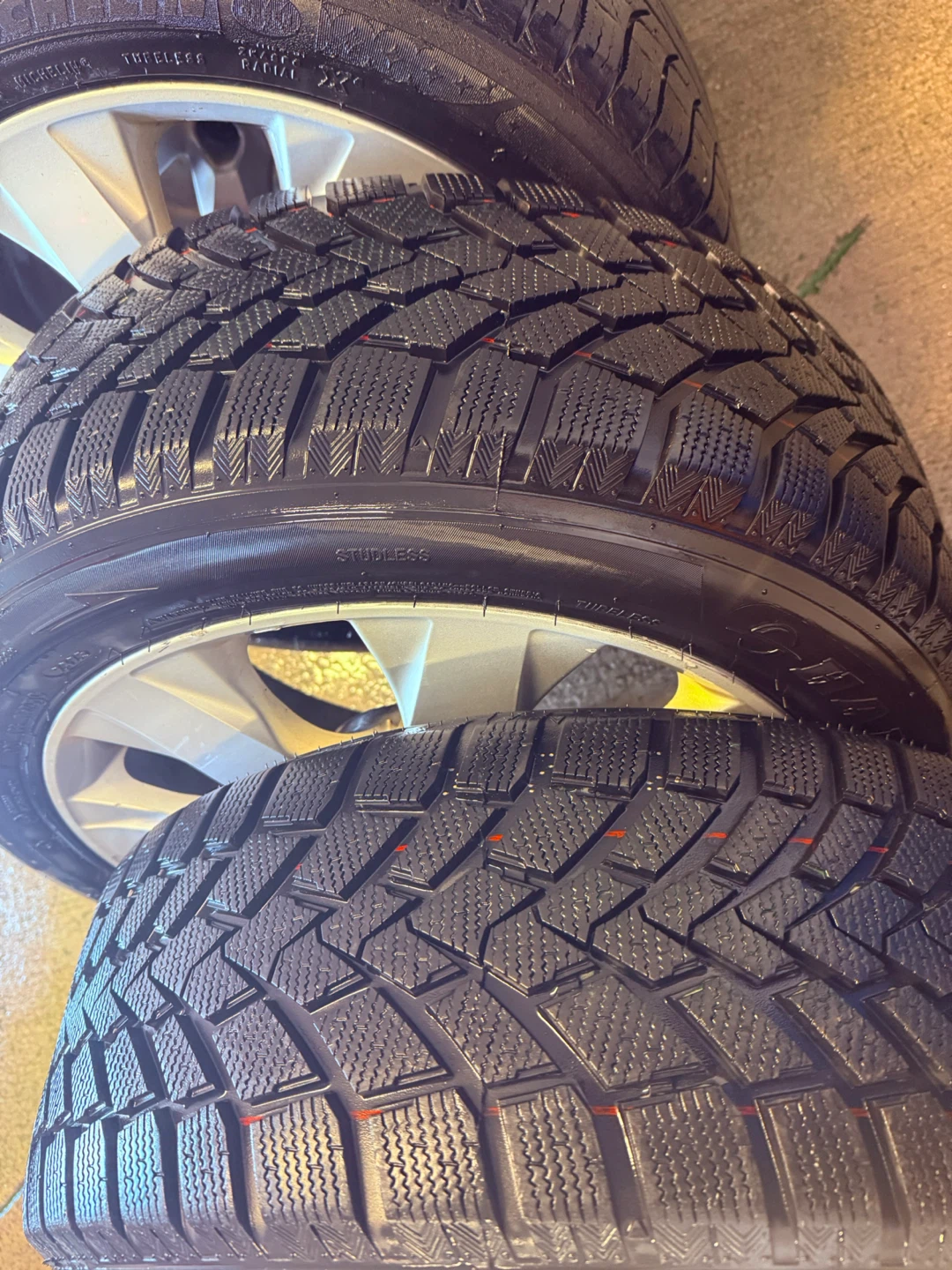225-50-R17 winter Honda Rims - photo 3