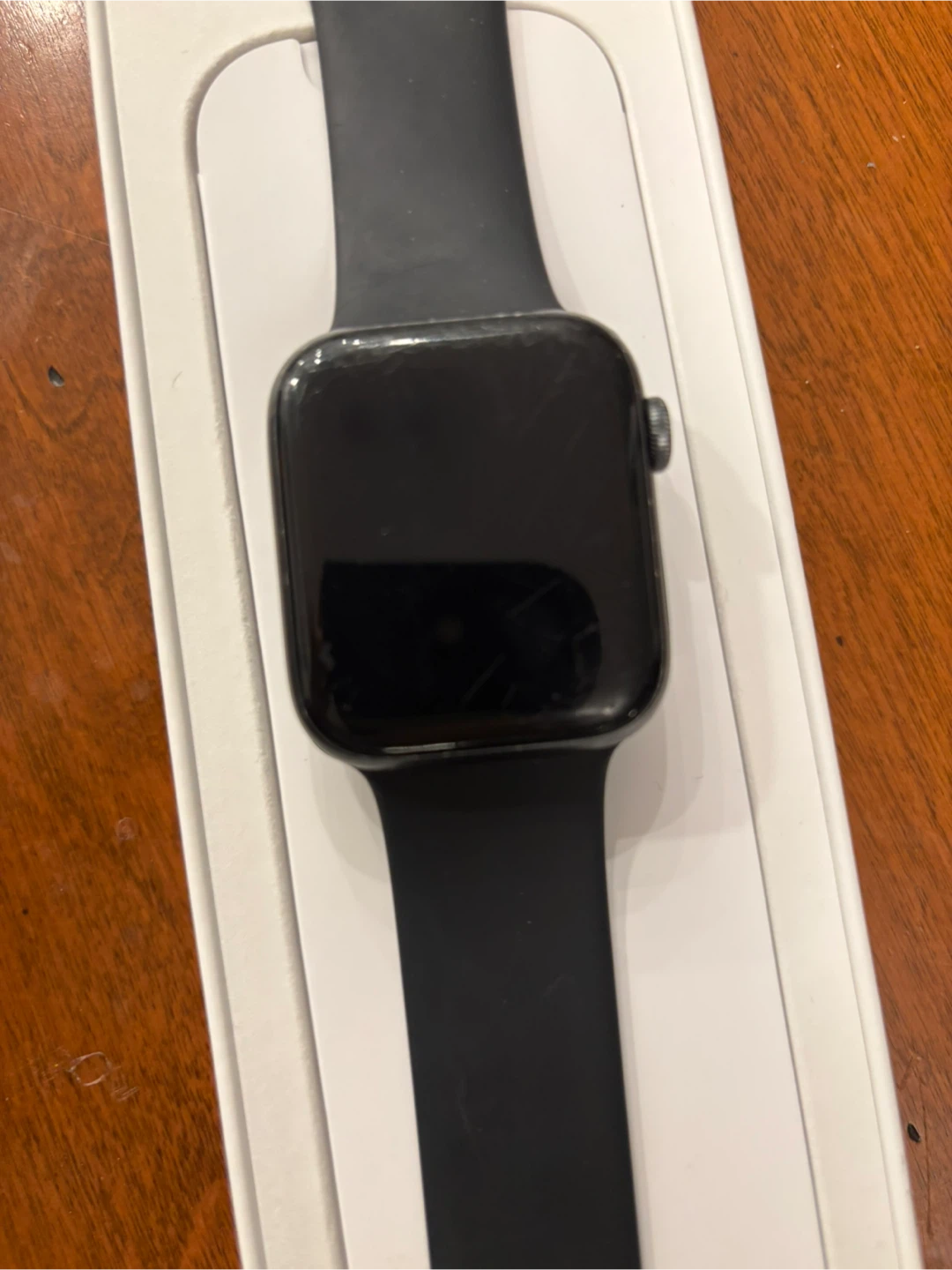 Apple Watch Series 5 - photo 3