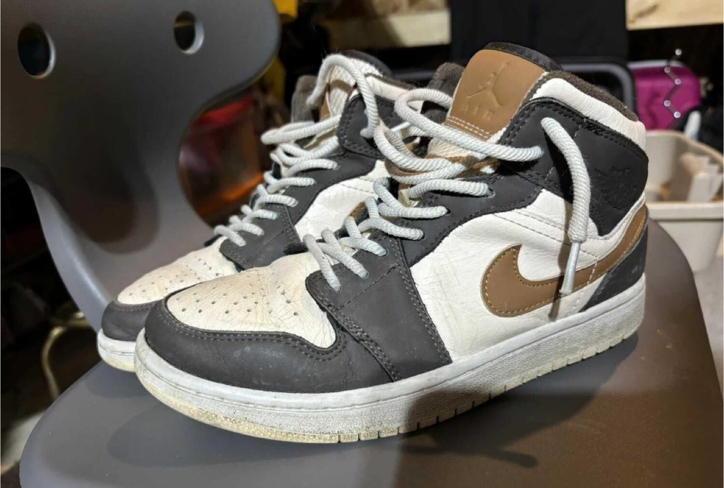 Air Jordan 1 Mid SE GS "Light Olive" Brown color - photo 3