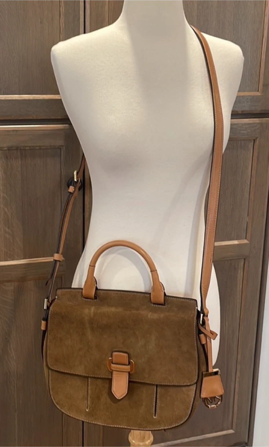 MICHAEL KORS Romy Large Suede Crossbody saddle bag - photo 2