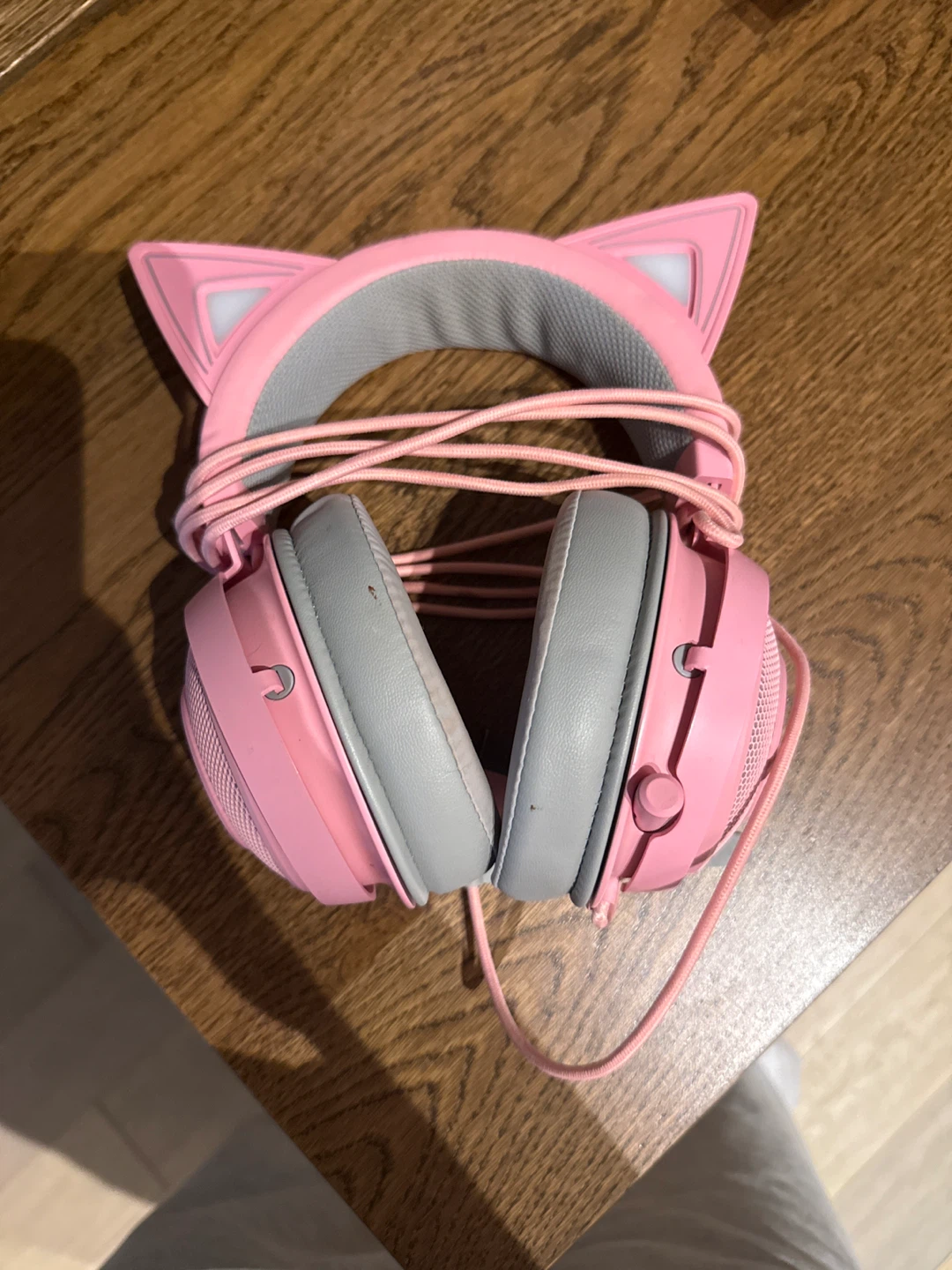 Used Razer Kraken Pink Kitty PC Ear Headphones - photo 2