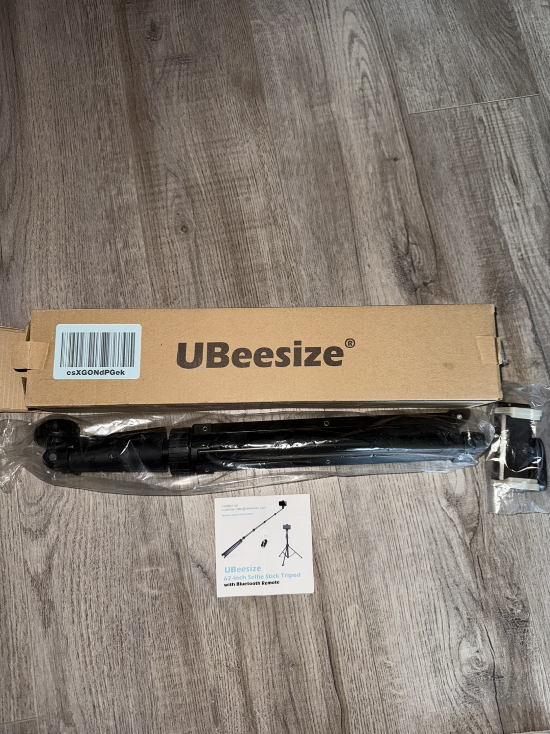 BRAND NEW Ubeesize 62-inch Selfie Stick Tripod