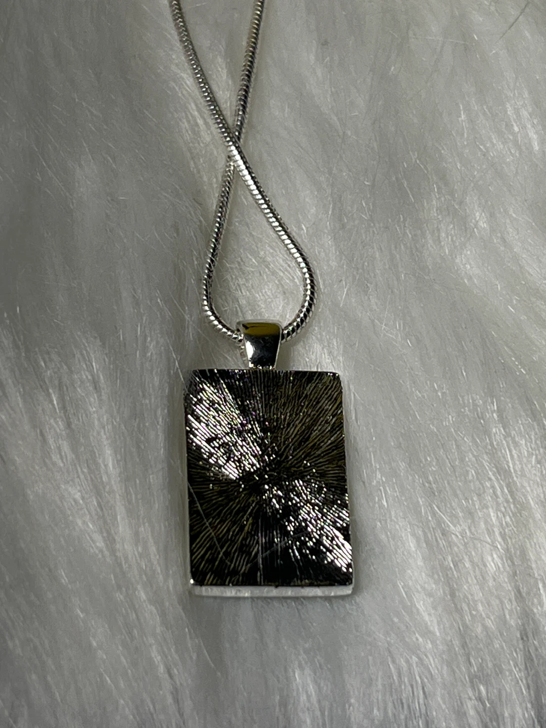 Silver-tone Pendant Necklace with Geometric Inlay - photo 4