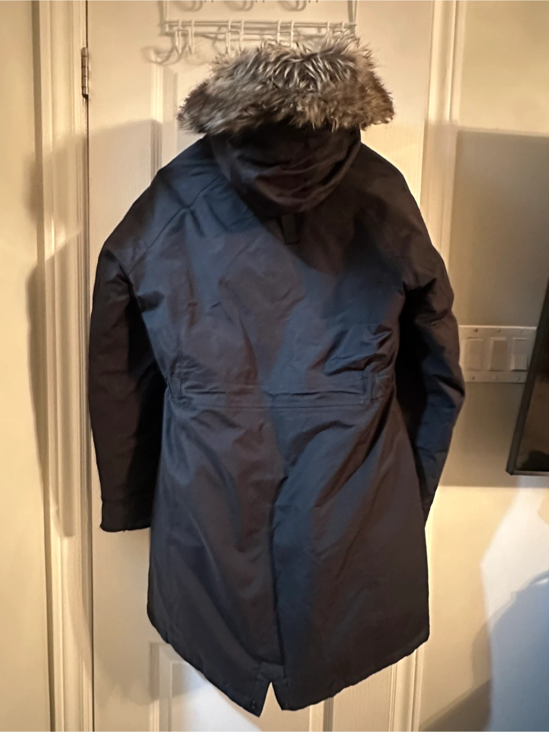 Women North Face Parka (Large) - photo 2