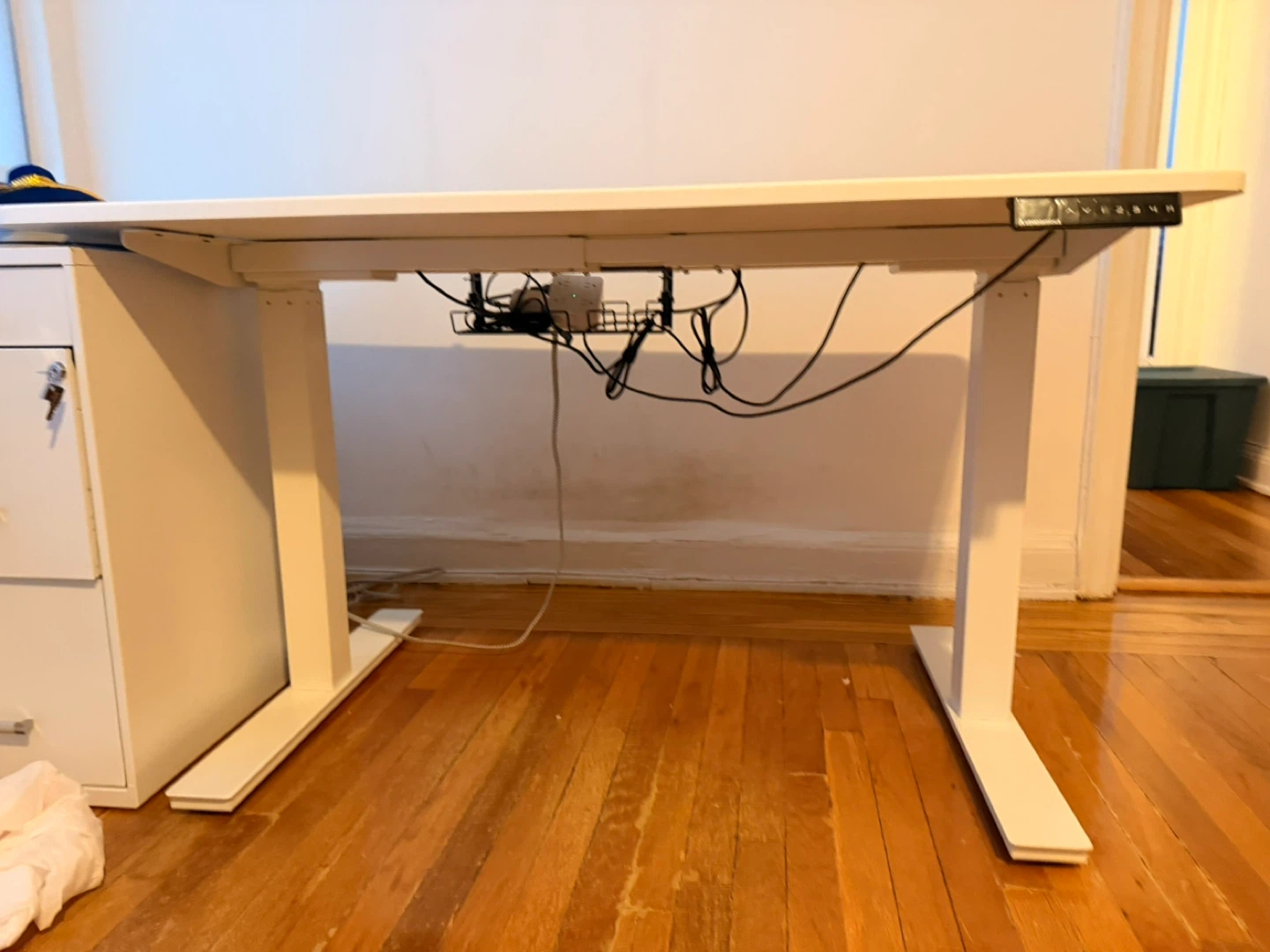 Autonomous Standing Desk - White - photo 3