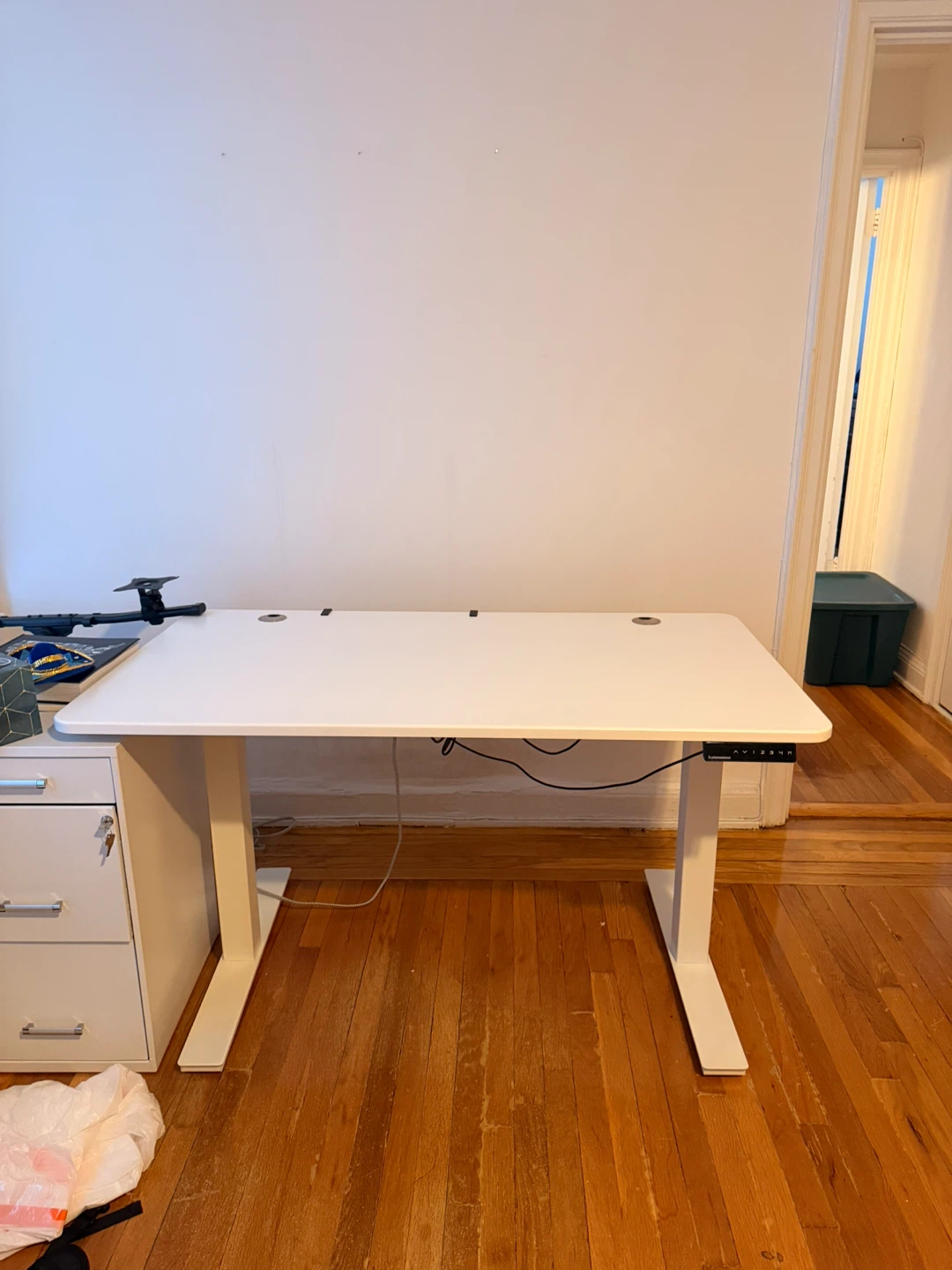 Autonomous Standing Desk - White - photo 2