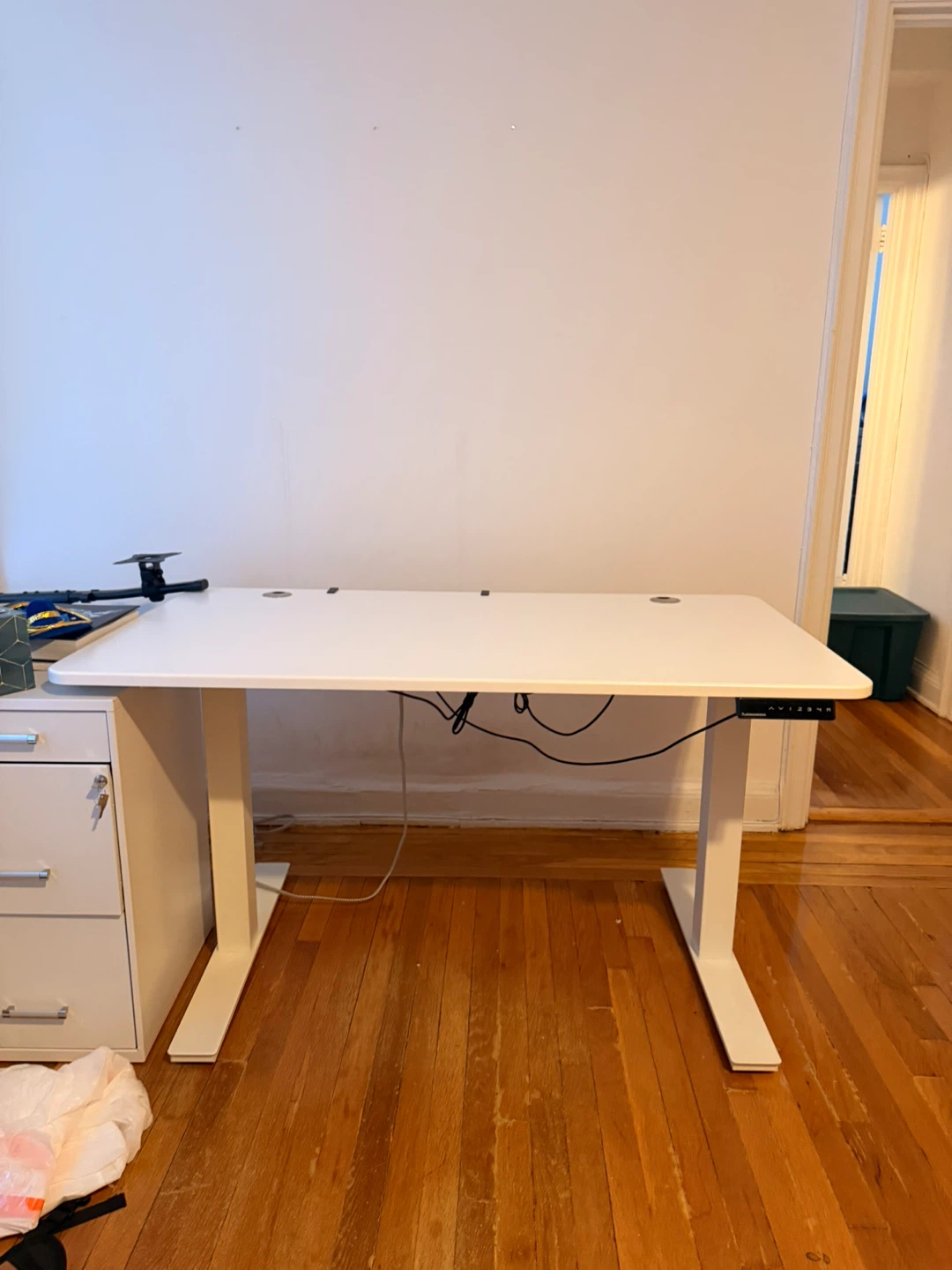 Autonomous Standing Desk - White