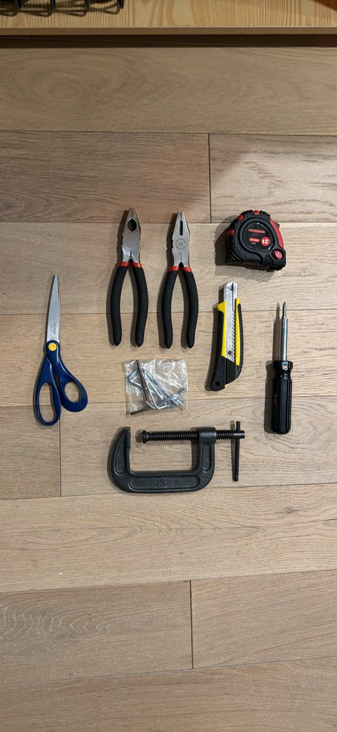 Assorted Hand Tools Set