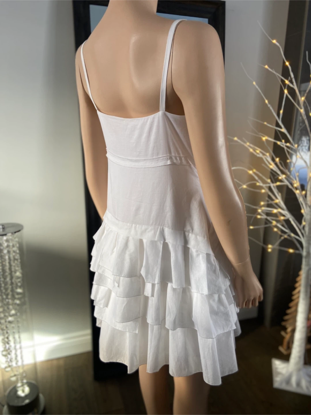NWT: CK White Cotton Tiered Ruffle Dress - Size 6 - photo 3