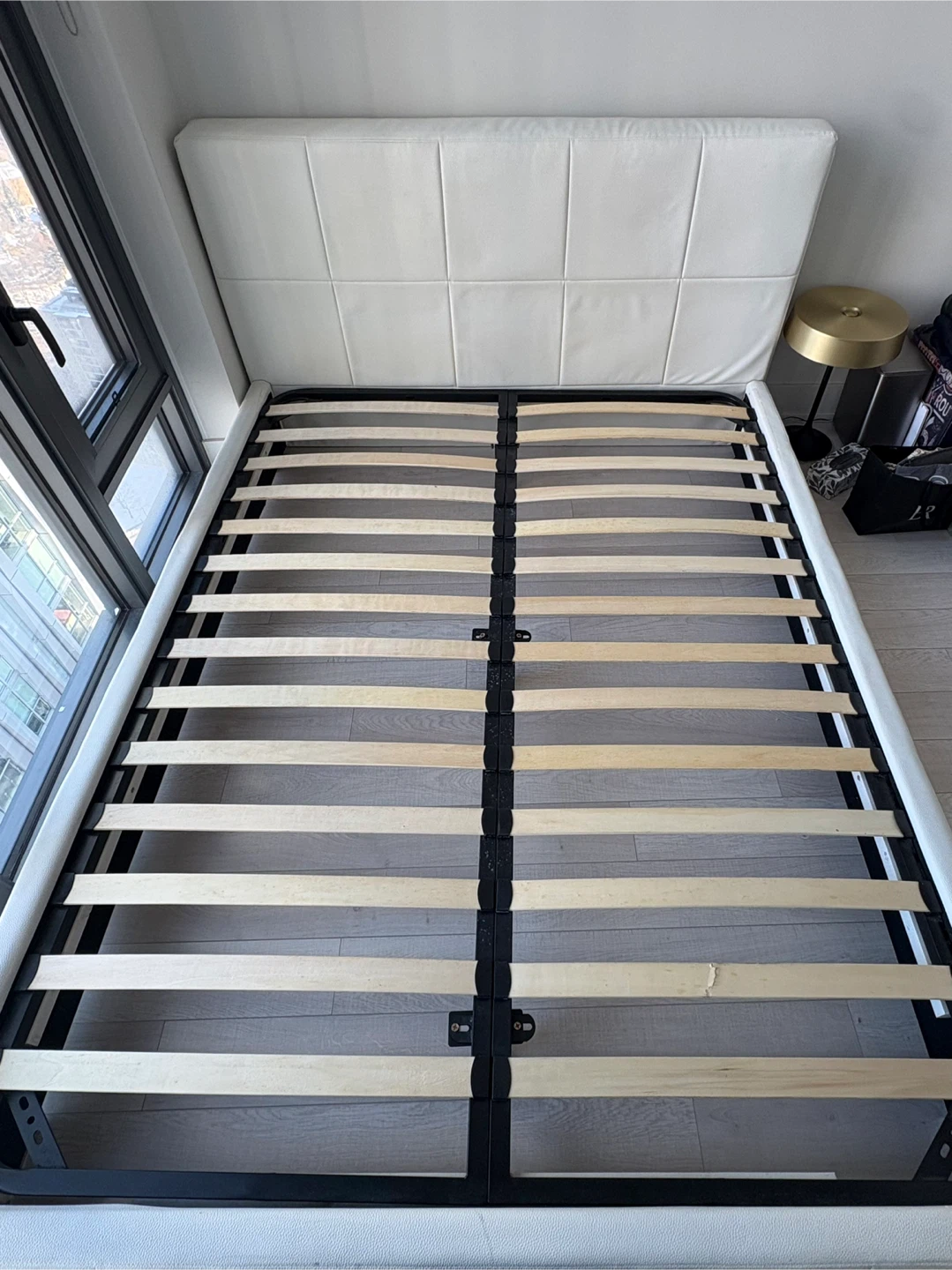 Structube VILLA bed frame (queen)