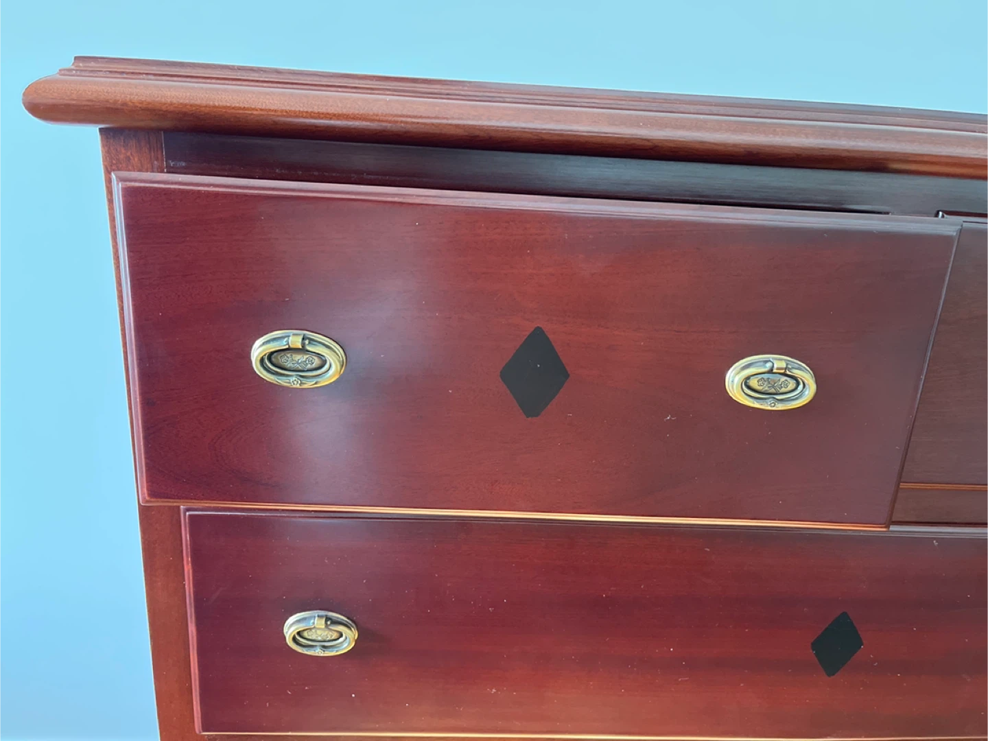 Mahogany Finish 5-Drawer Dresser - photo 2