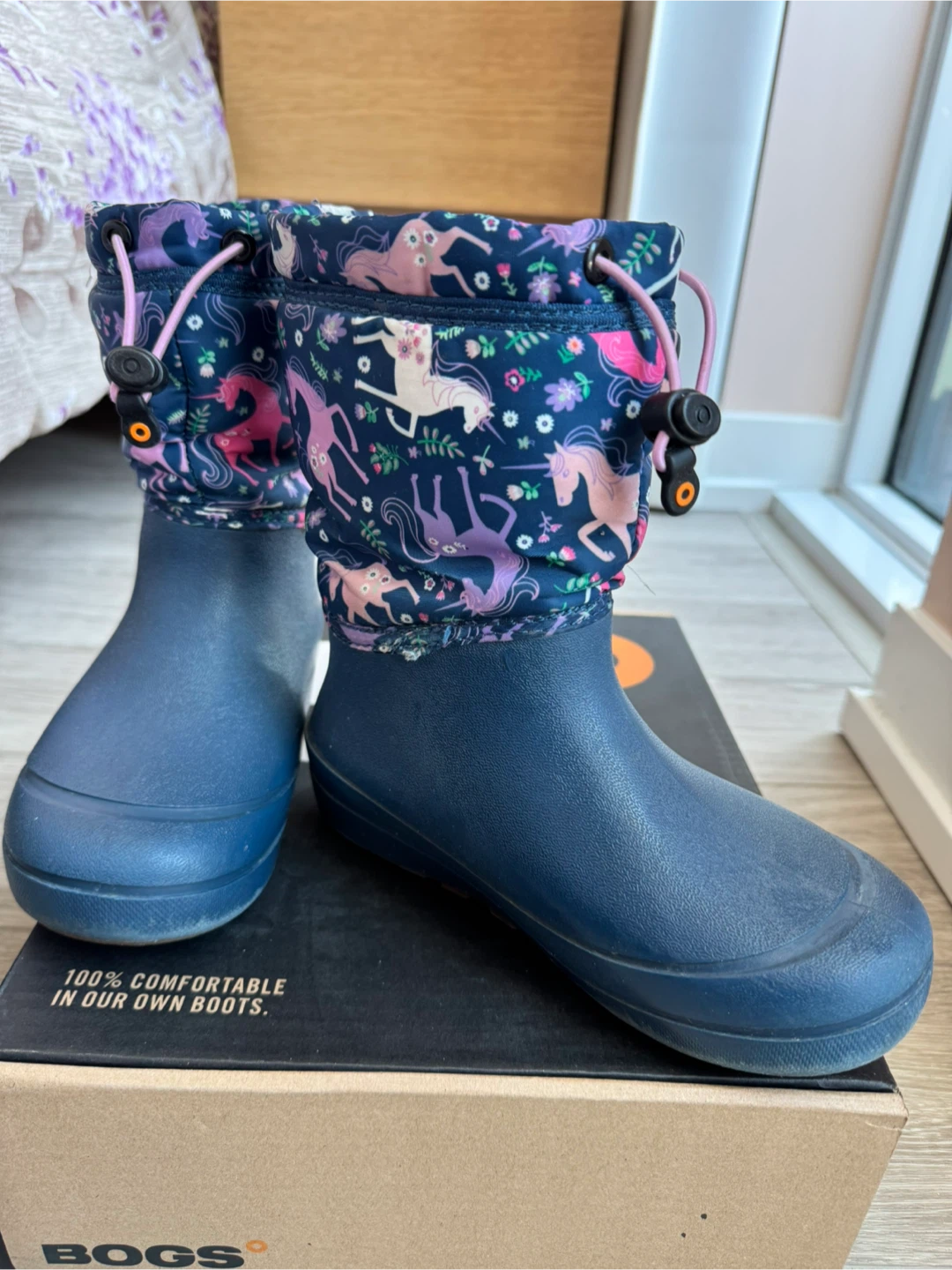 Bogs "Snowfall Unicorn" Waterproof Boots - Youth Size 6 - photo 4