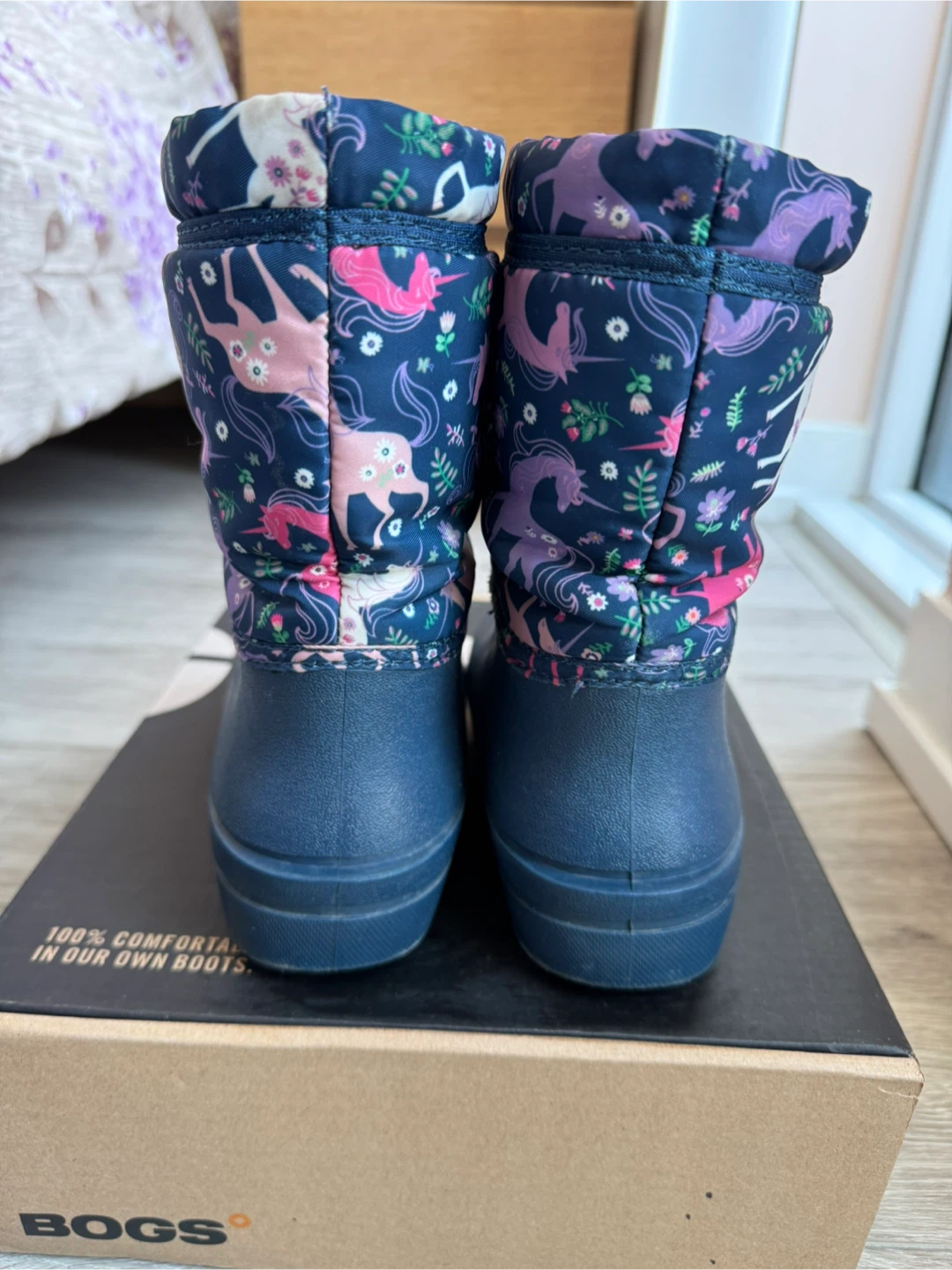Bogs "Snowfall Unicorn" Waterproof Boots - Youth Size 6 - photo 5