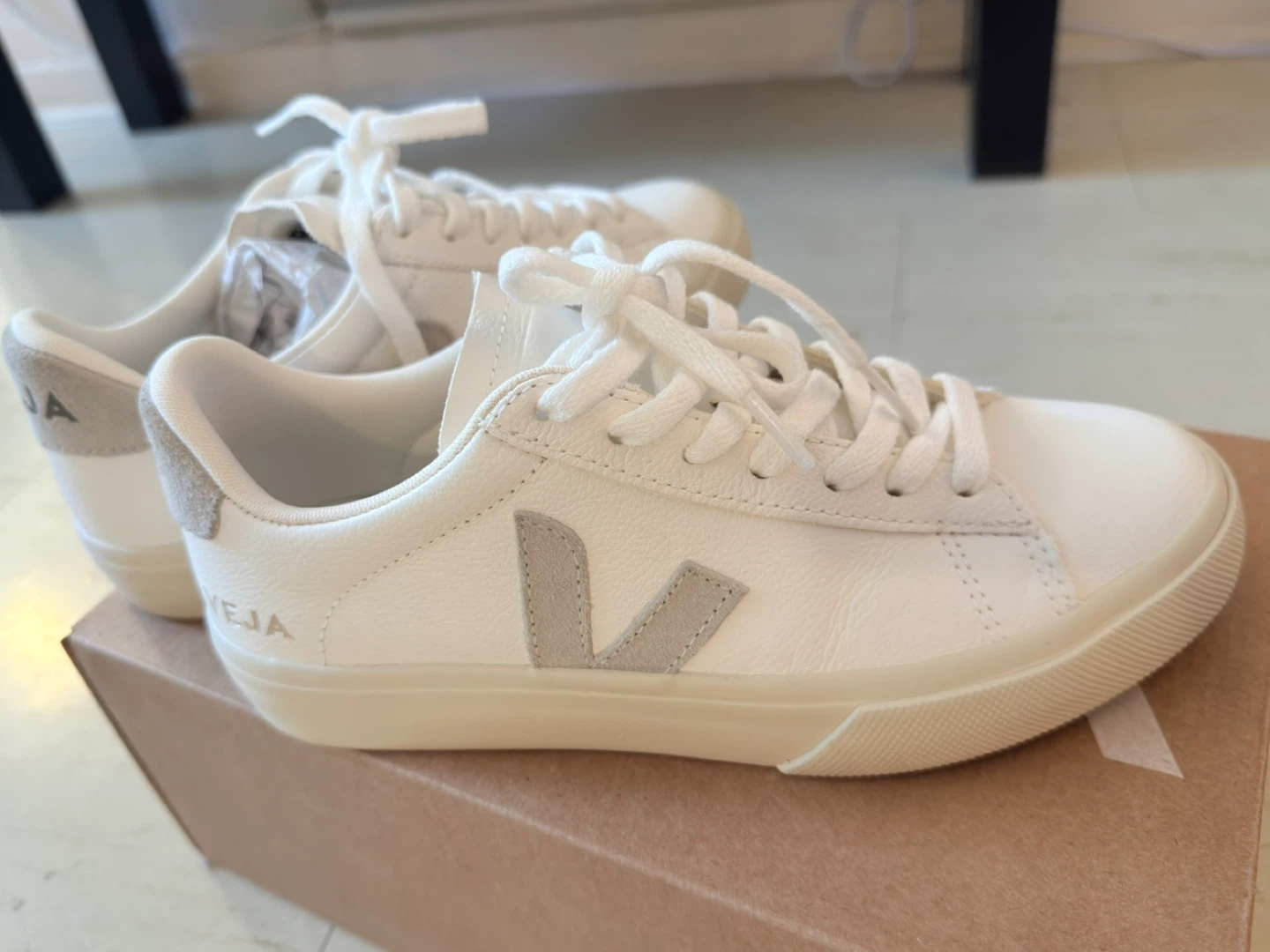 Veja Campo Leather Sneakers Extra White/Natural Suede Size 6 - photo 4
