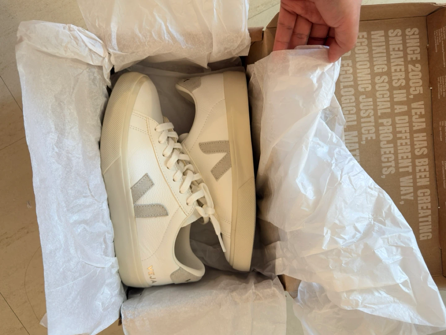Veja Campo Leather Sneakers Extra White/Natural Suede Size 6 - photo 3